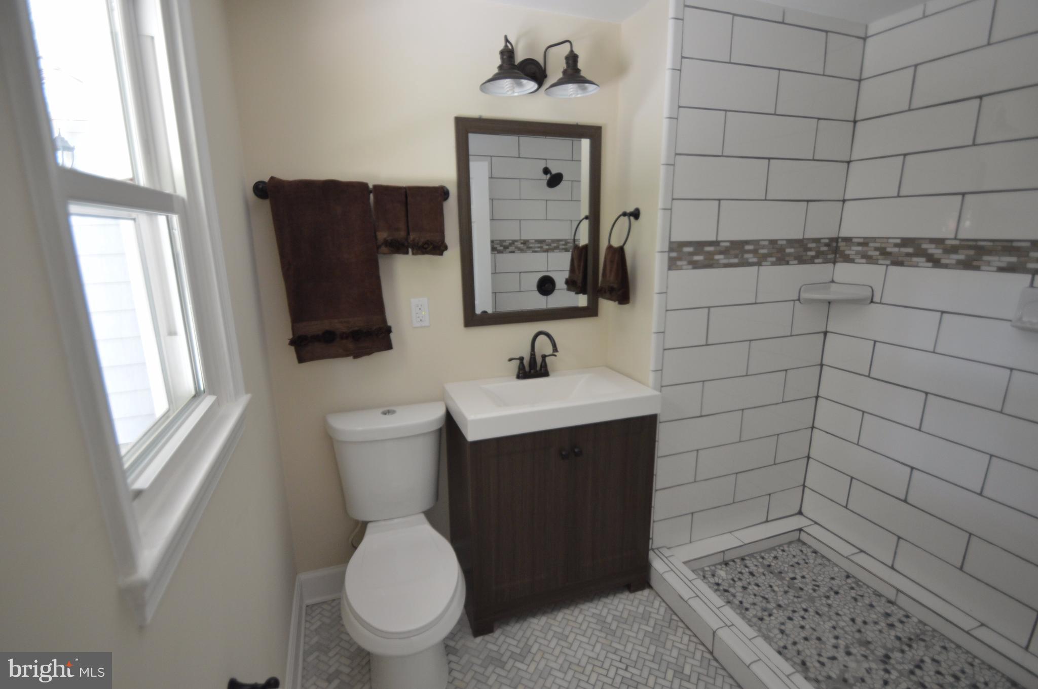 LEESBURG ESTATES - Residential