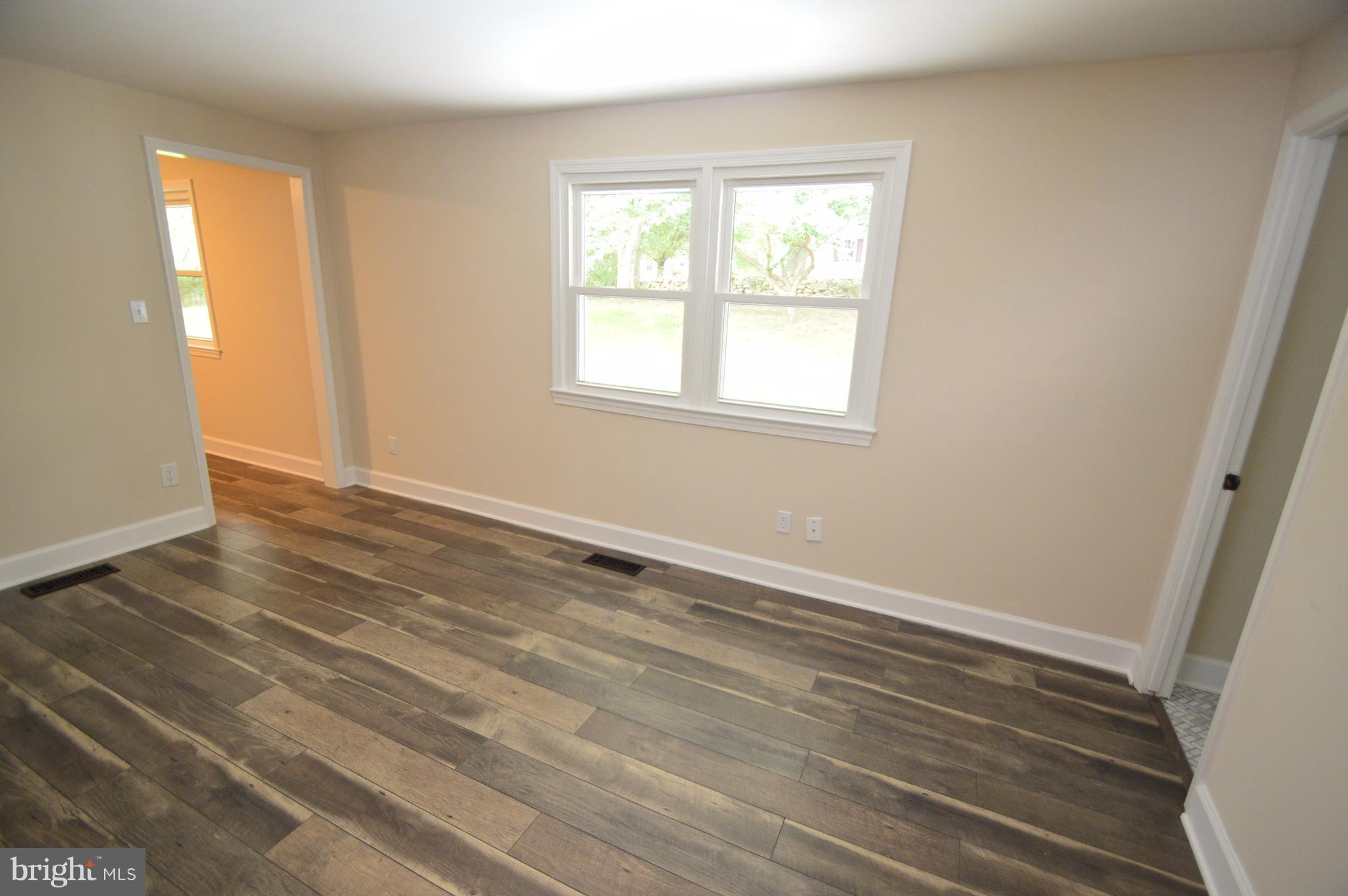 LEESBURG ESTATES - Residential