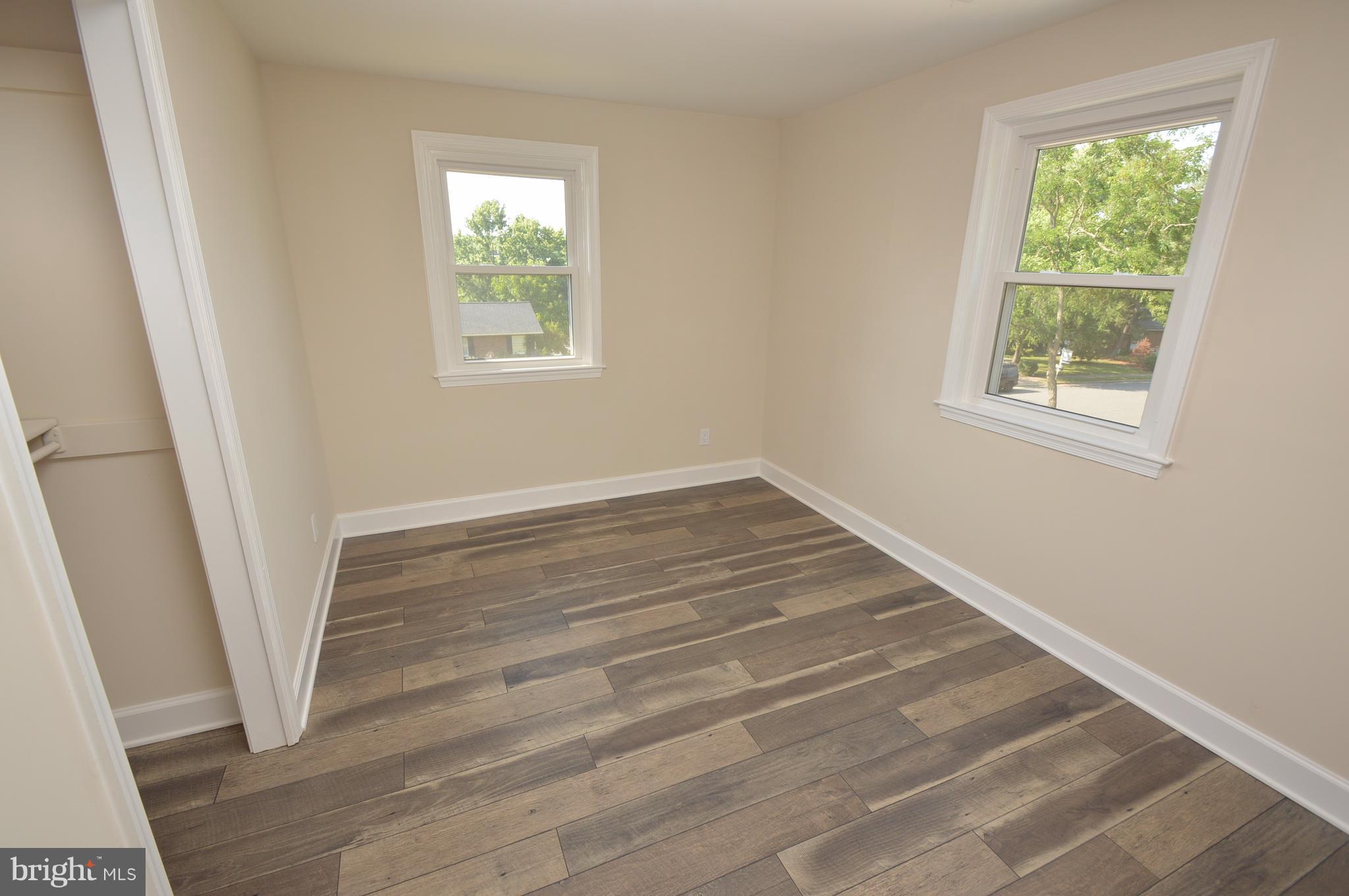 LEESBURG ESTATES - Residential