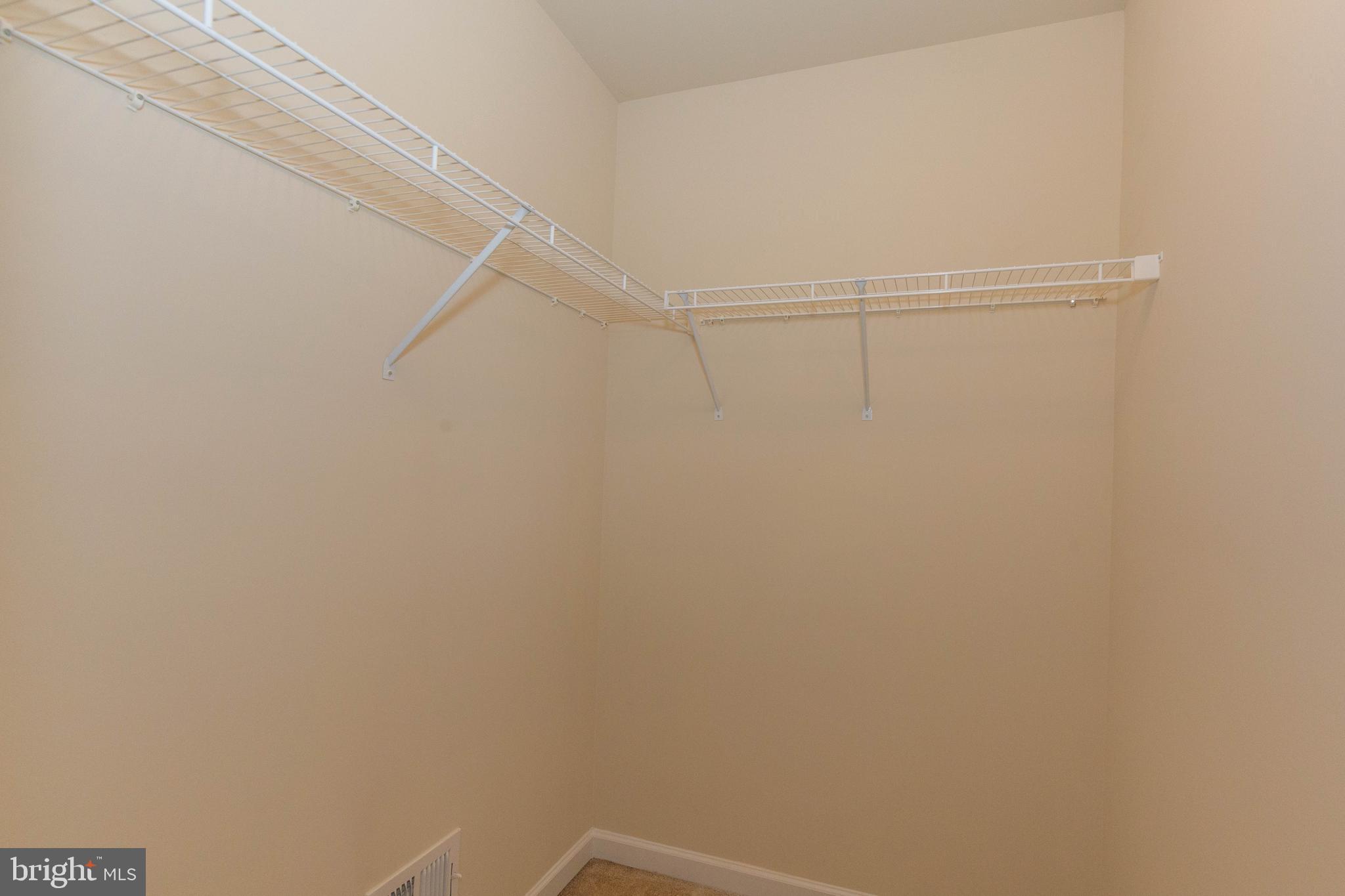 HEDGESVILLE - Residential Lease