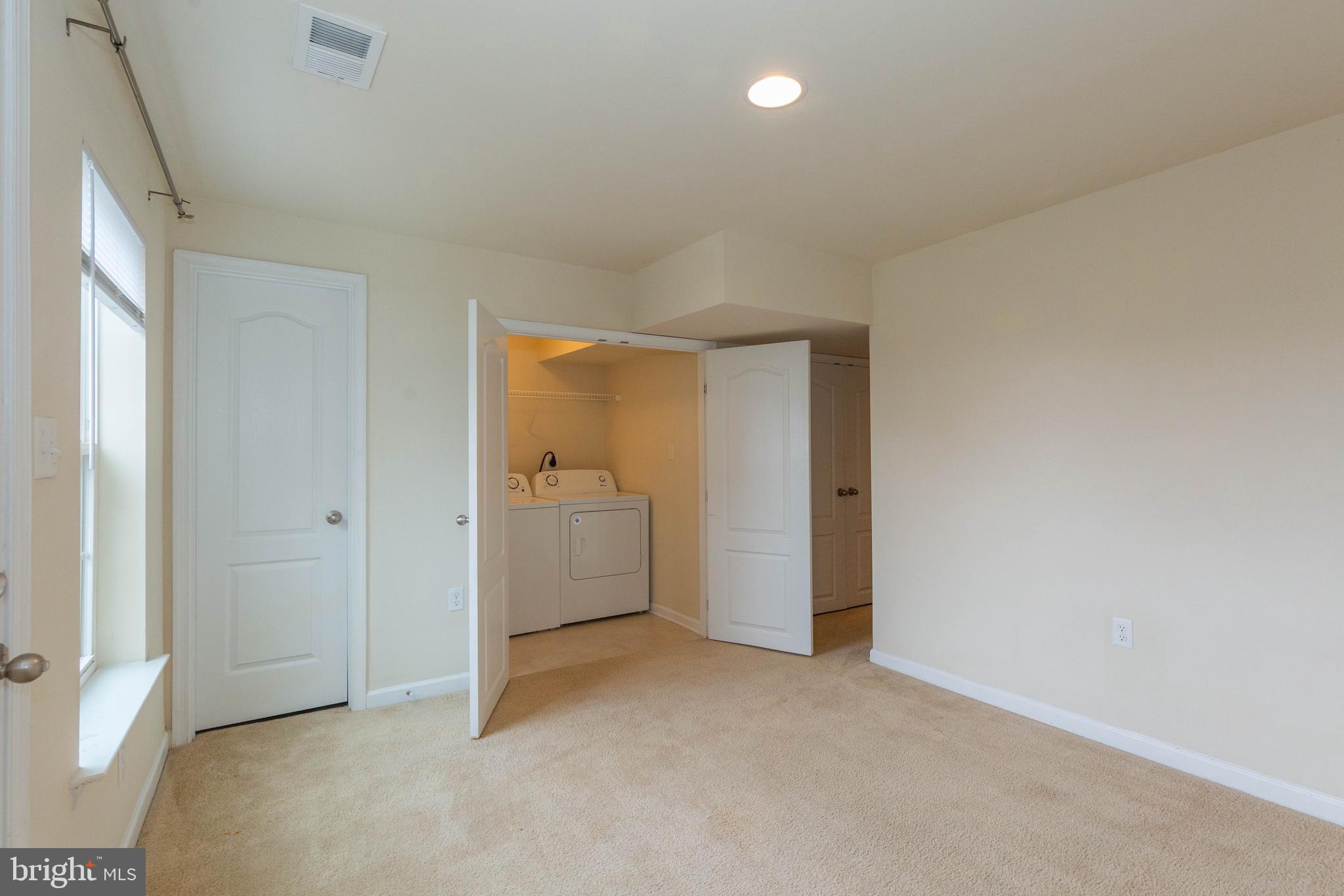 HEDGESVILLE - Residential Lease