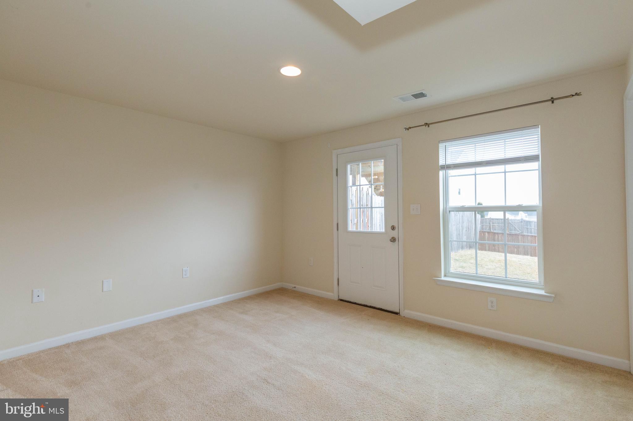 HEDGESVILLE - Residential Lease