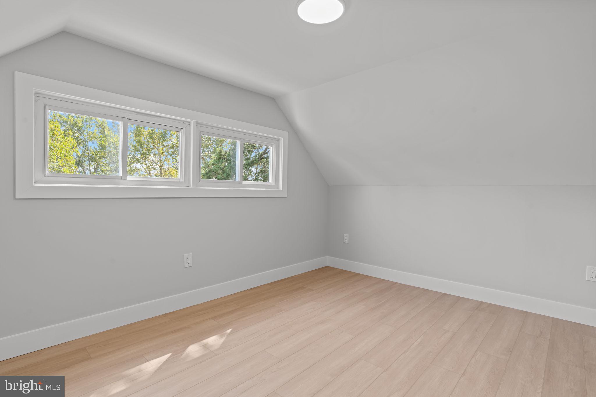 RED CEDAR HILL - Residential