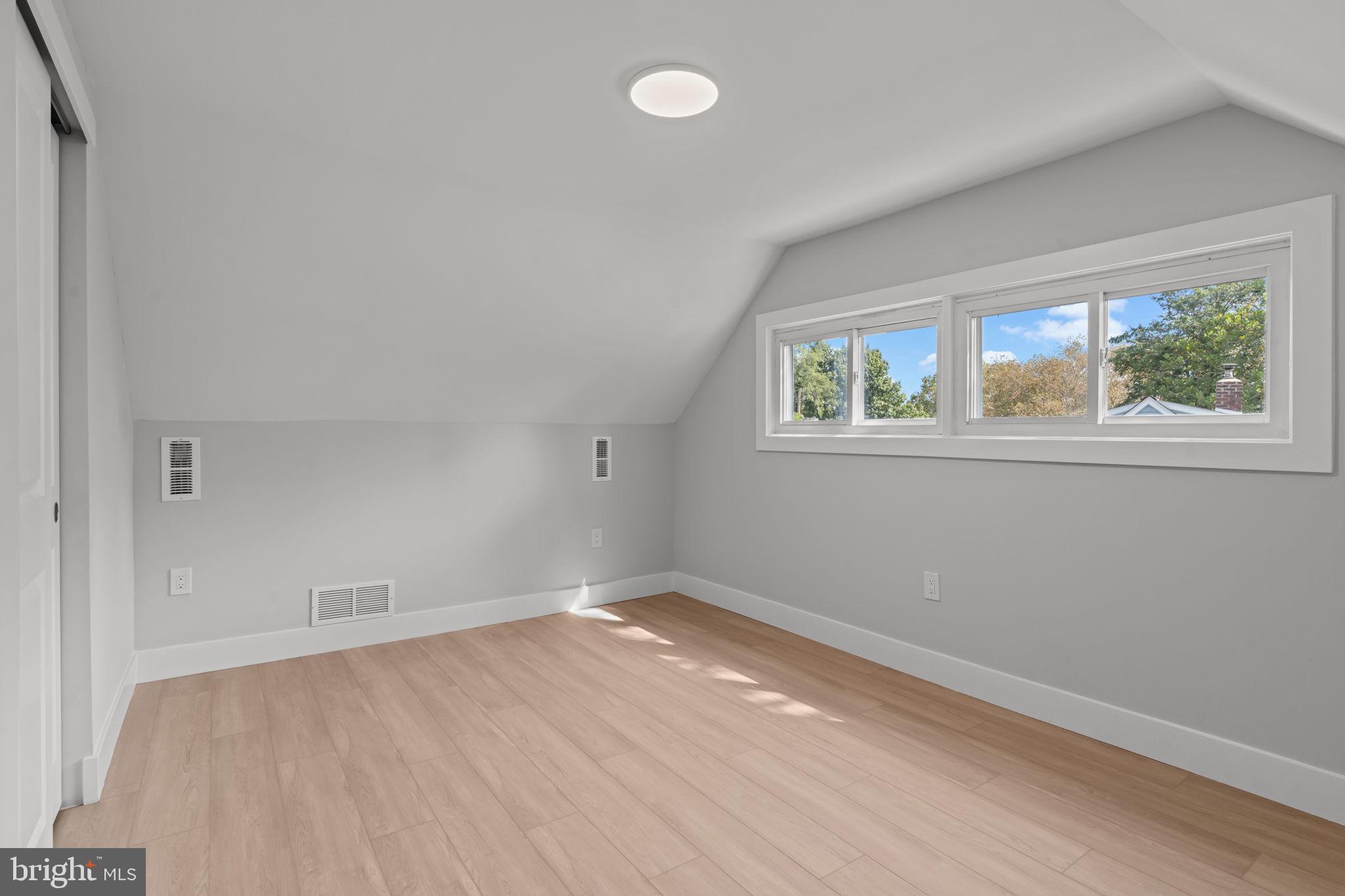 RED CEDAR HILL - Residential