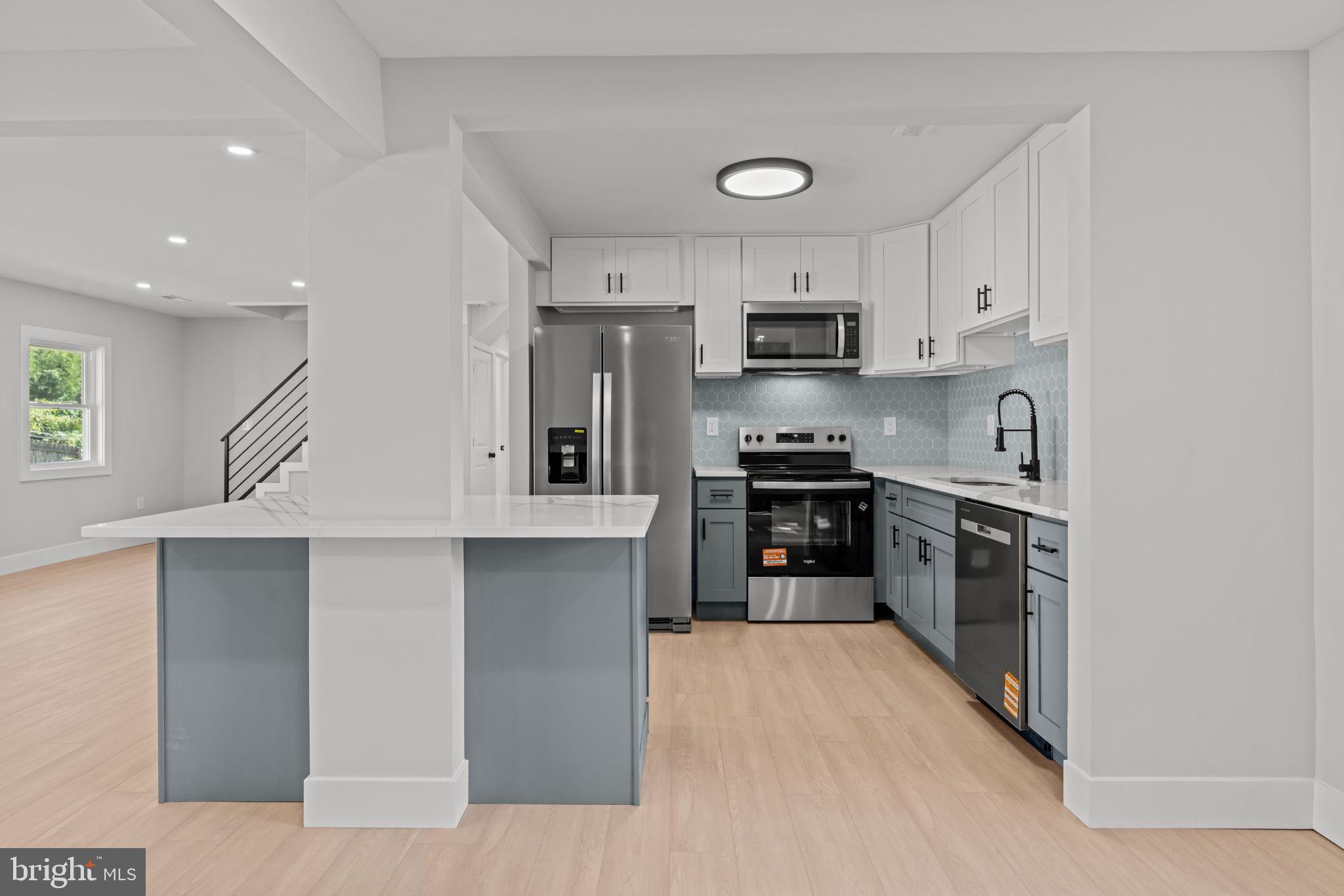 RED CEDAR HILL - Residential