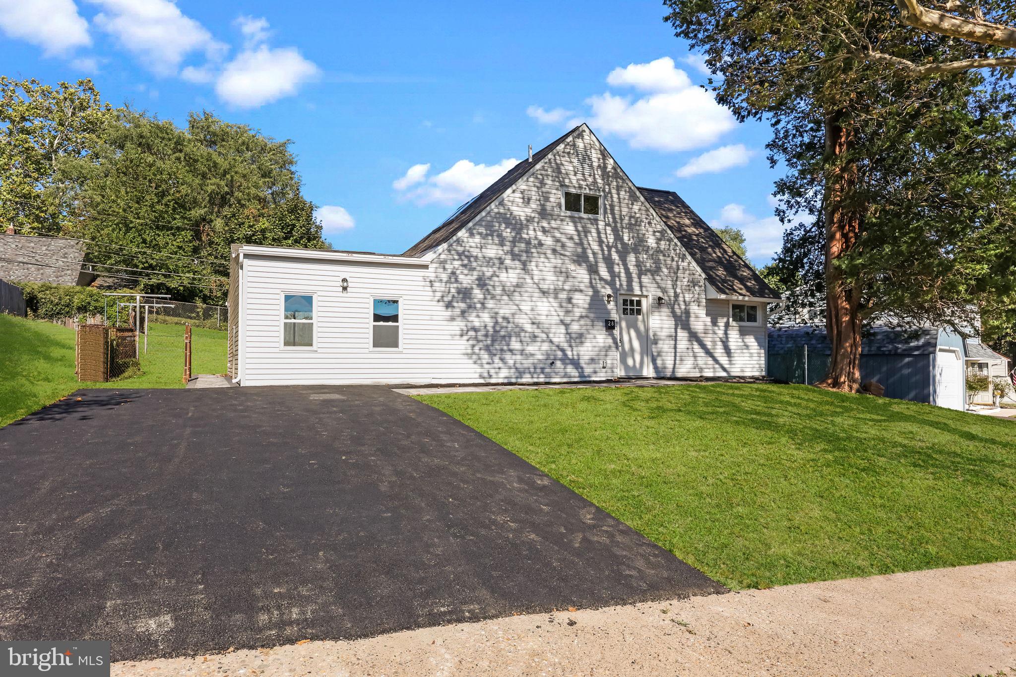 RED CEDAR HILL - Residential