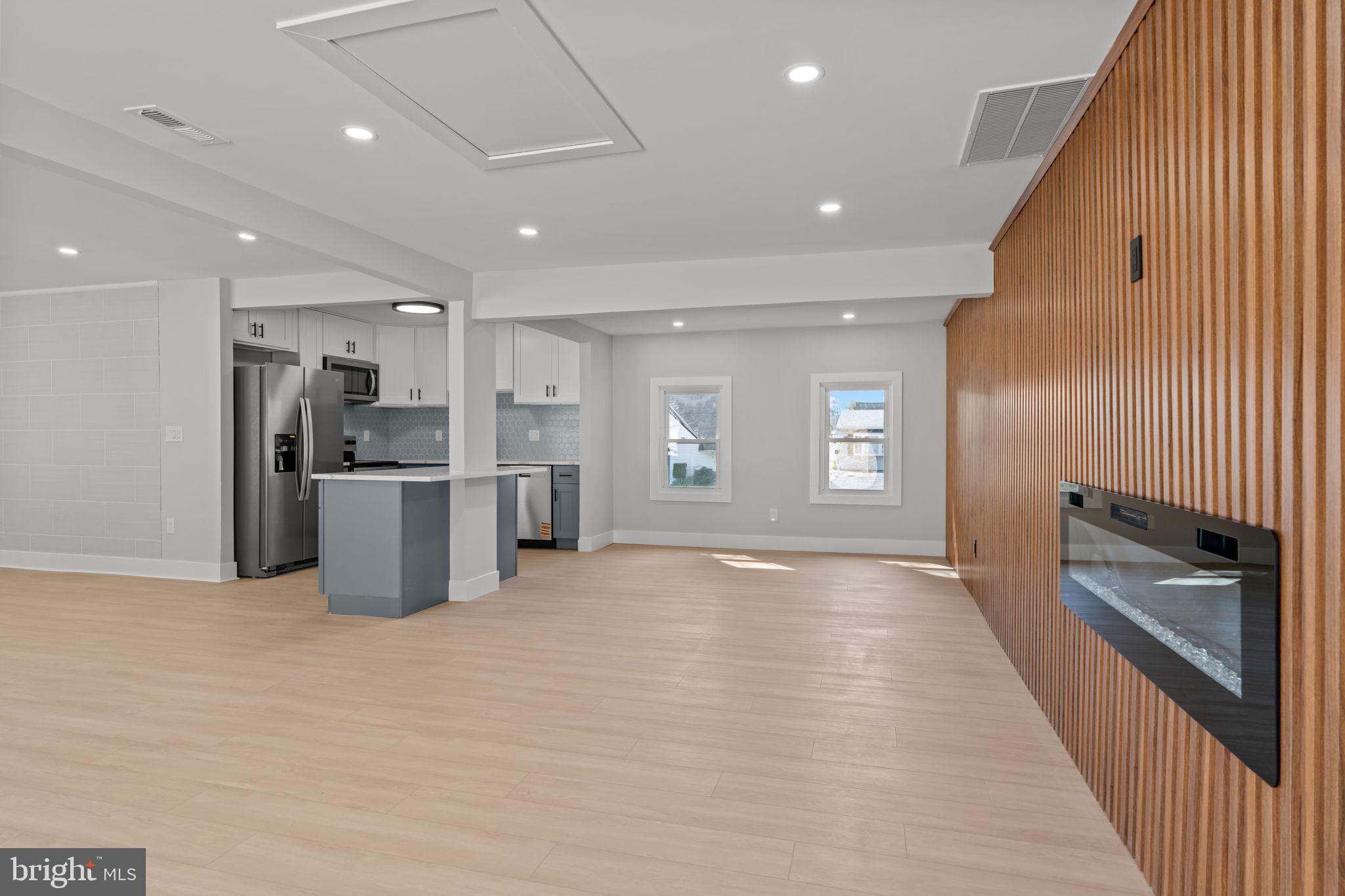 RED CEDAR HILL - Residential