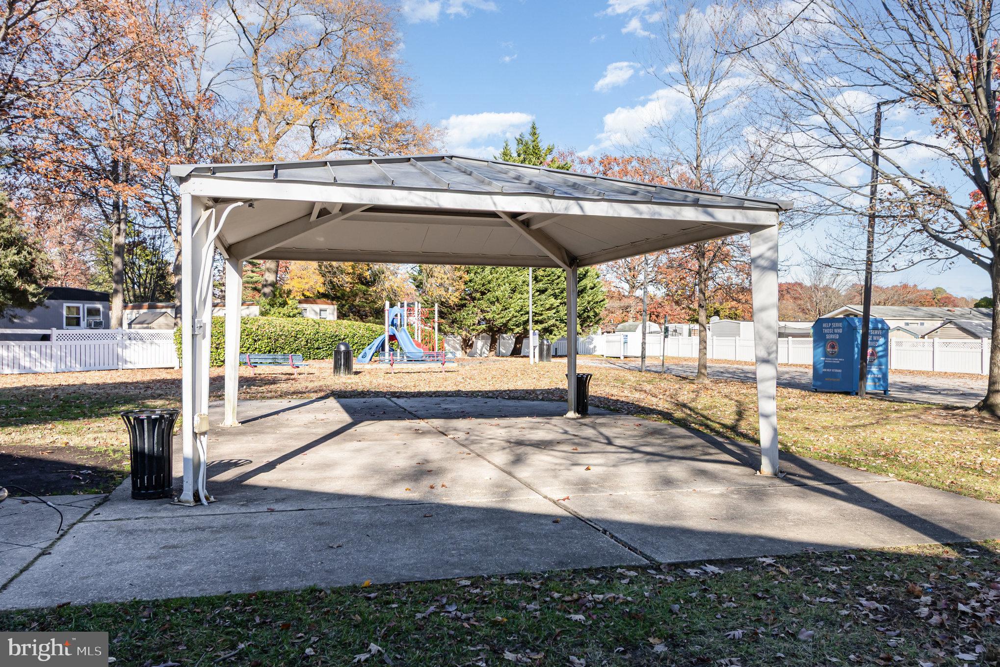 PEPPERMINT WOODS - Residential