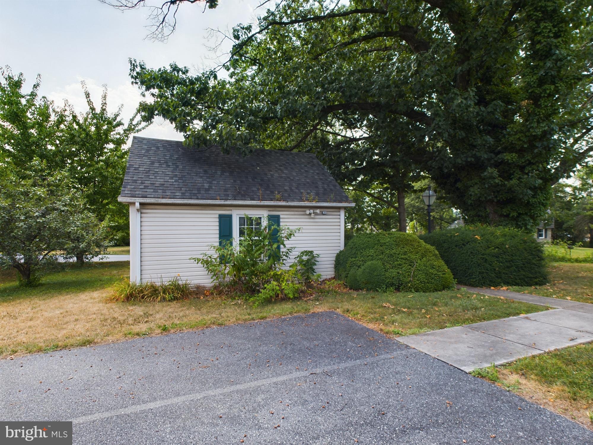 MANHEIM TWP - Commercial Sale