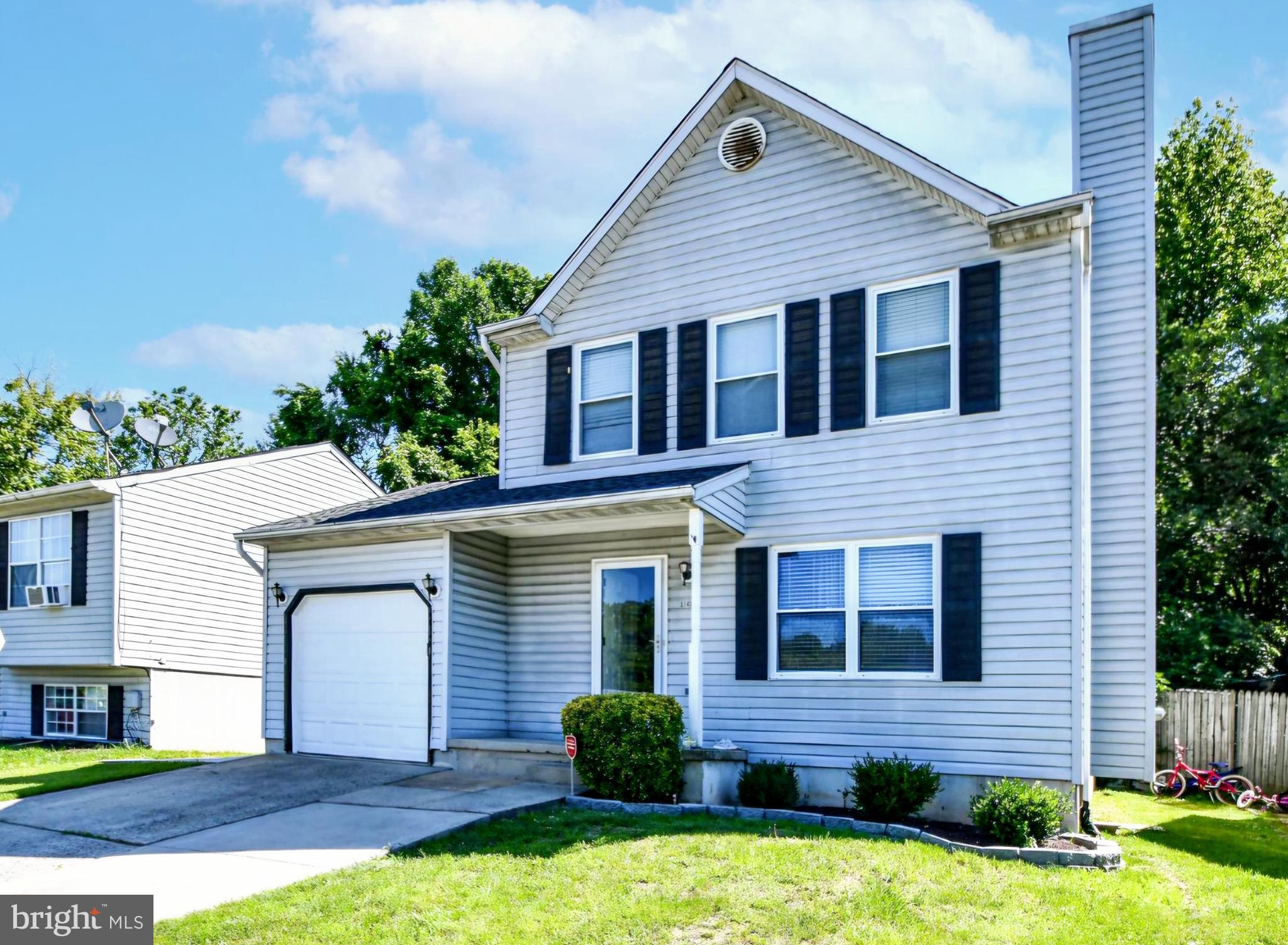 HARBOUR OAKS - Residential