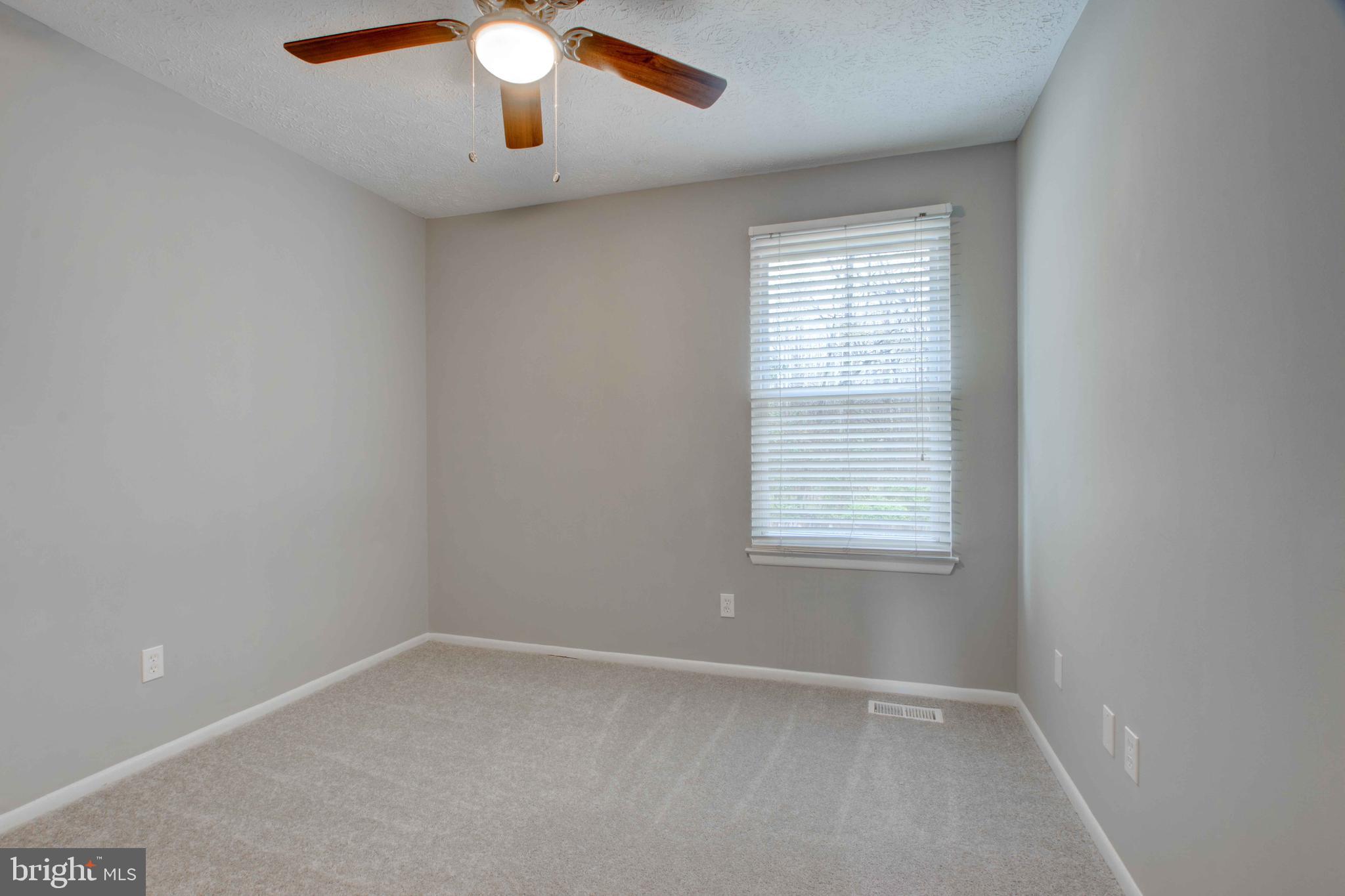 HARBOUR OAKS - Residential