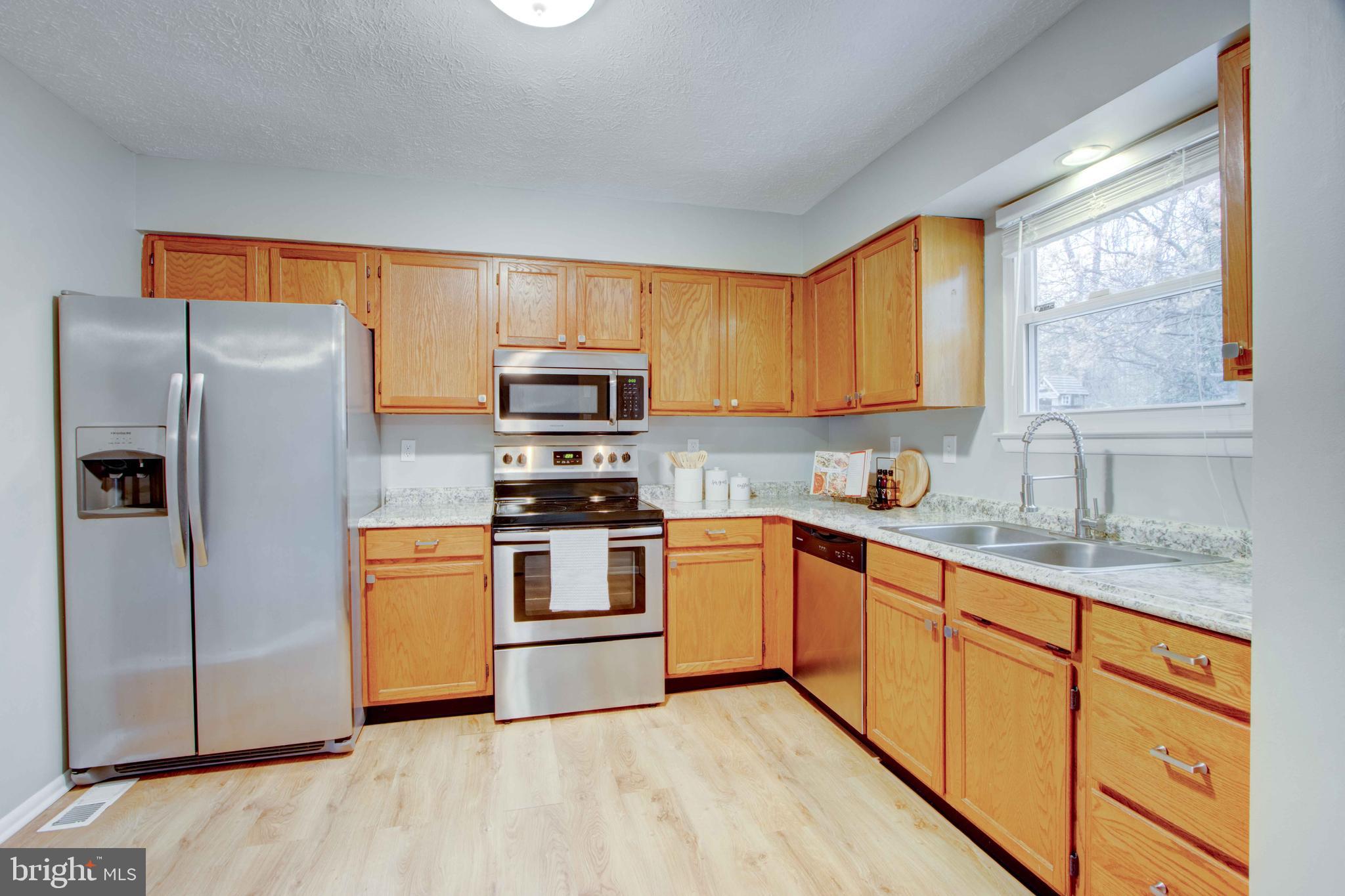 HARBOUR OAKS - Residential