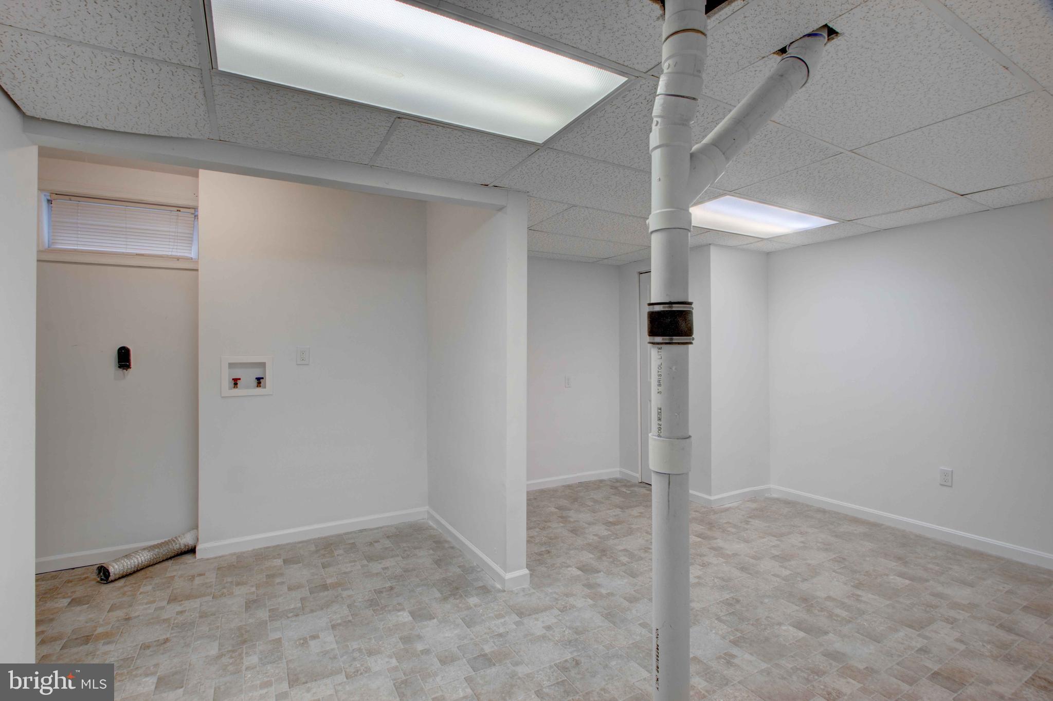 HARBOUR OAKS - Residential