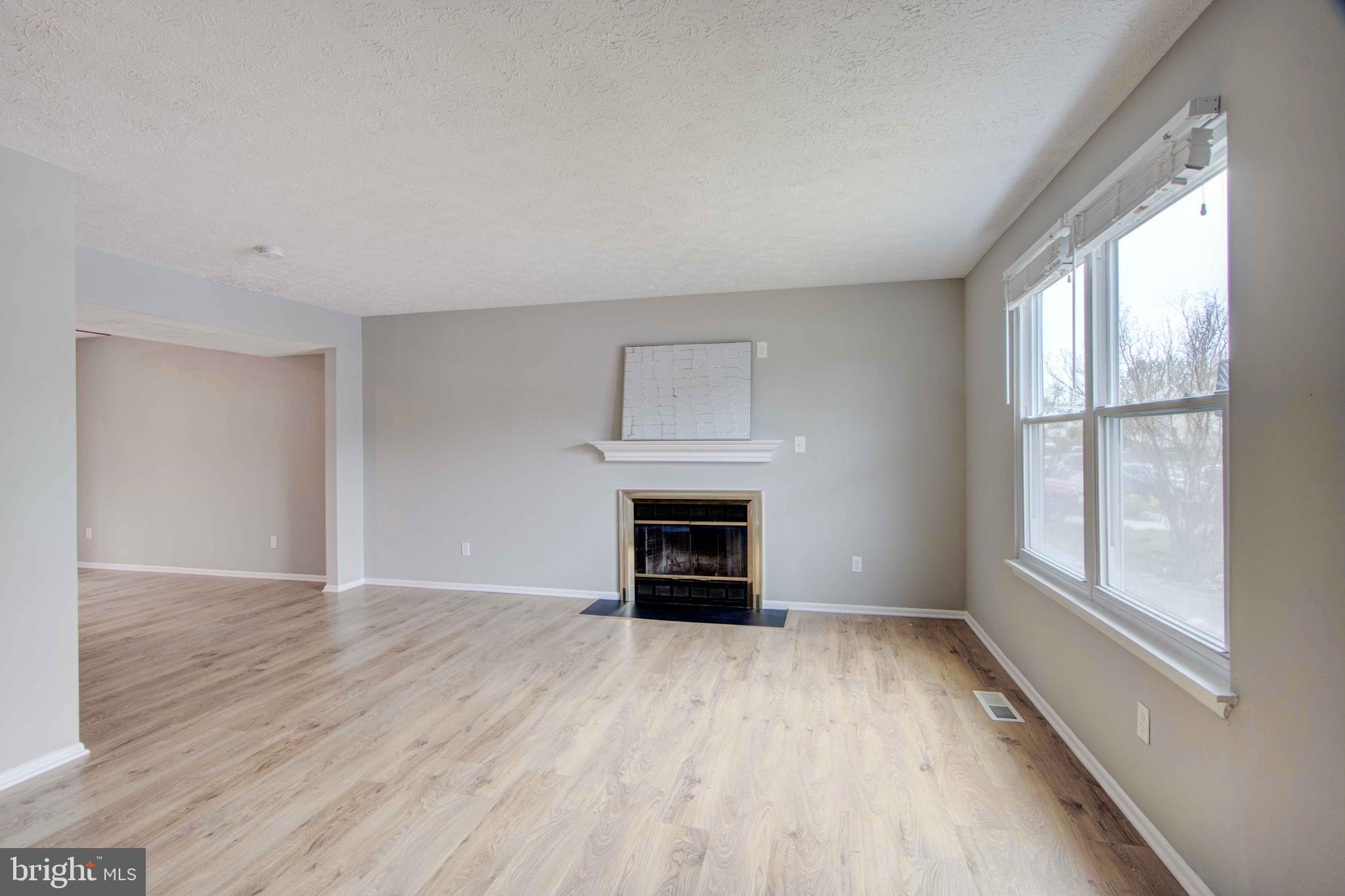 HARBOUR OAKS - Residential