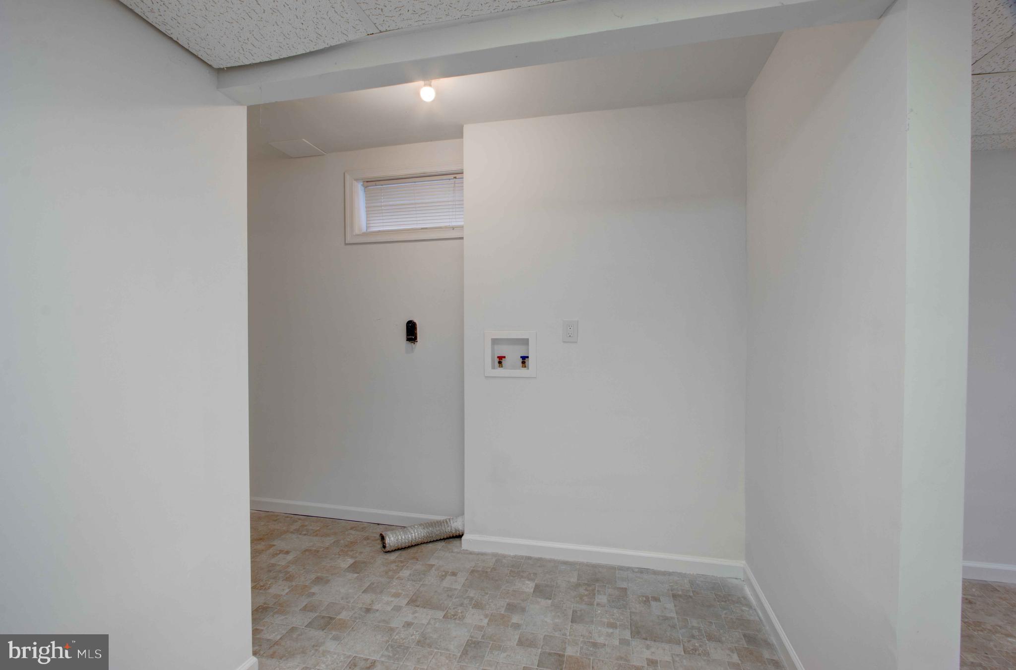 HARBOUR OAKS - Residential