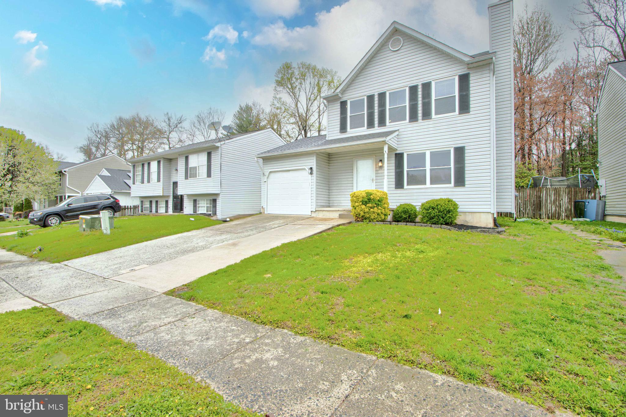 HARBOUR OAKS - Residential