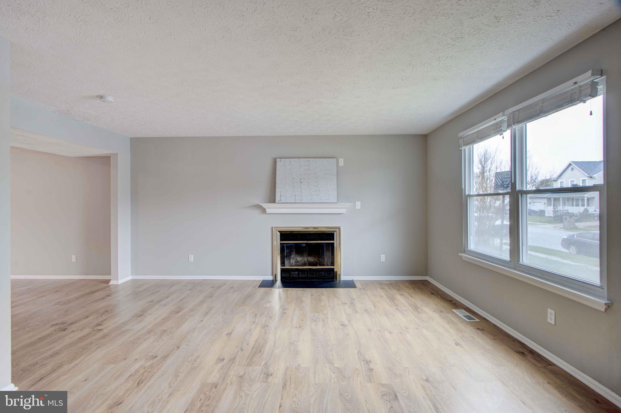 HARBOUR OAKS - Residential