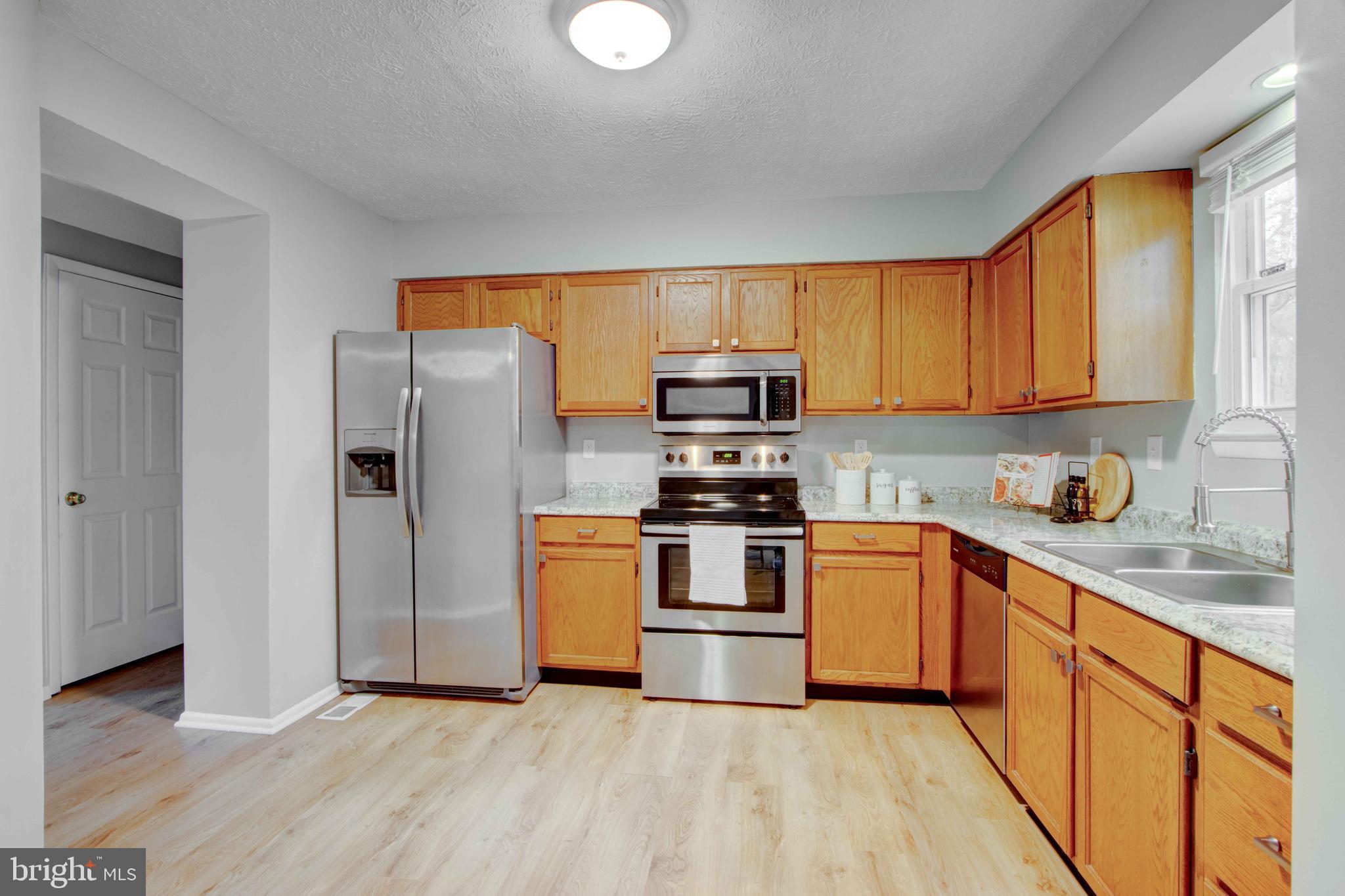 HARBOUR OAKS - Residential