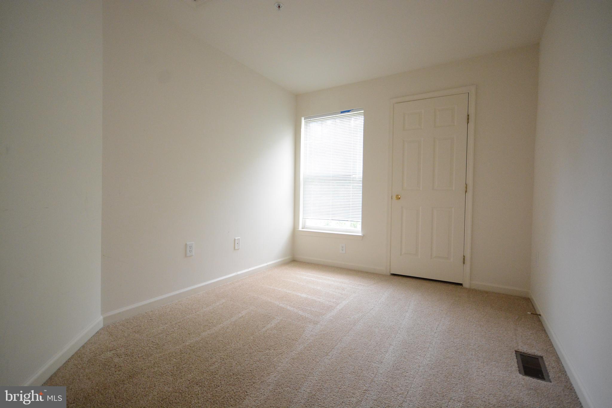 MONOCACY CROSSING - Residential Lease