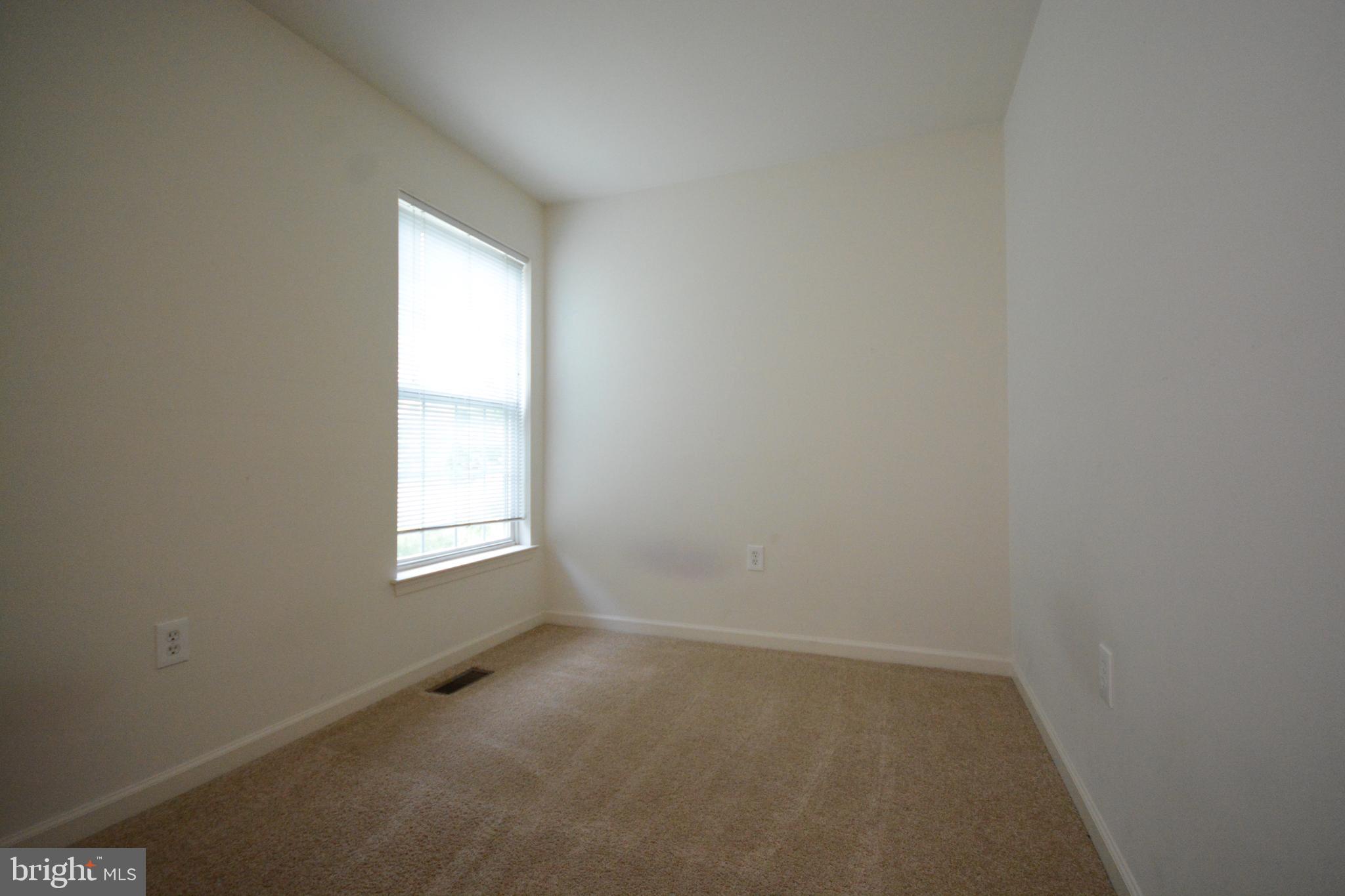 MONOCACY CROSSING - Residential Lease