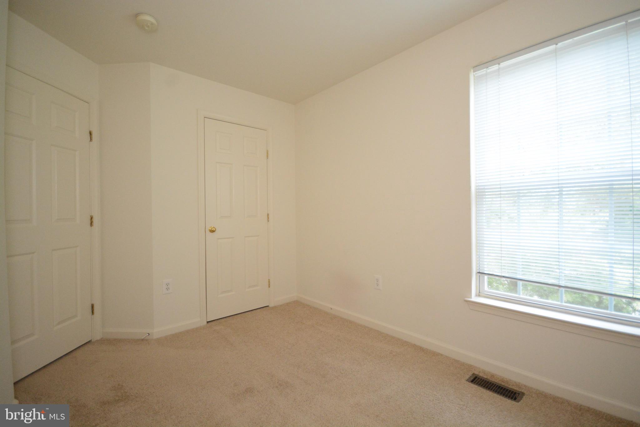 MONOCACY CROSSING - Residential Lease