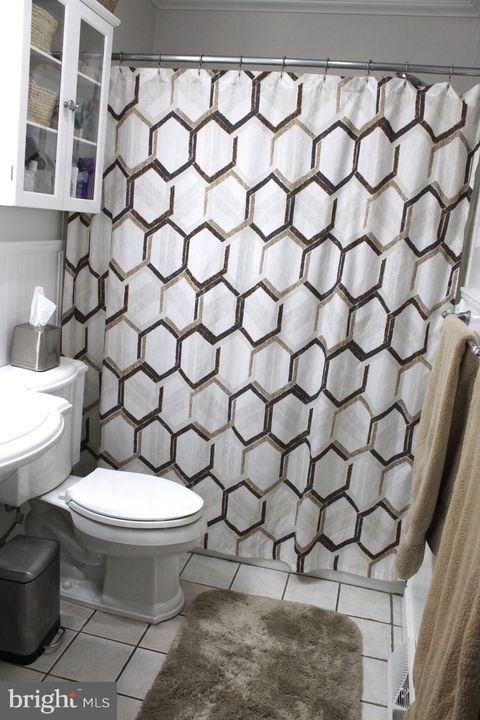 Tiny photo for 665 Schoolside Lane, SWARTHMORE, PA 19081 (MLS # PADE2108318)