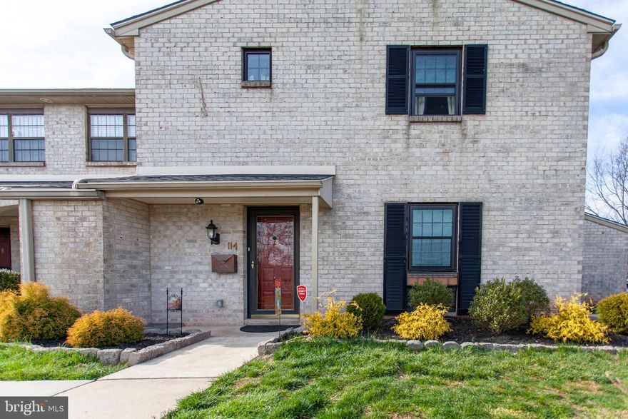 More Pictures, Description & video to follow!!End Unit, Beautiful Kitchen, New windows, New HVAC
