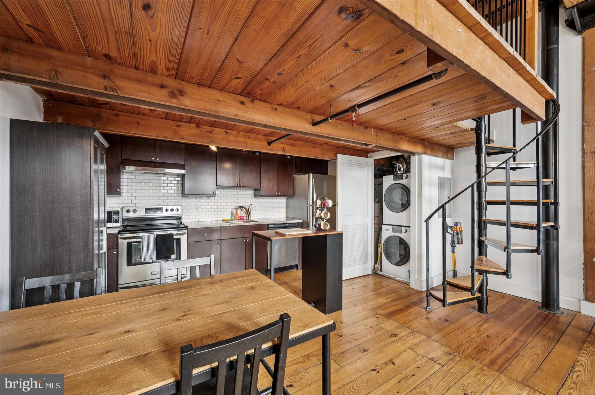 OLD CITY - Residential