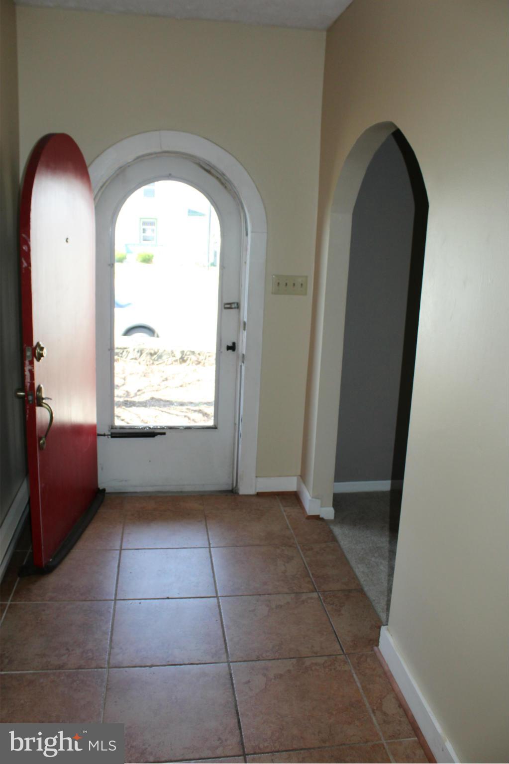 FAIRVIEW COURT - Residential