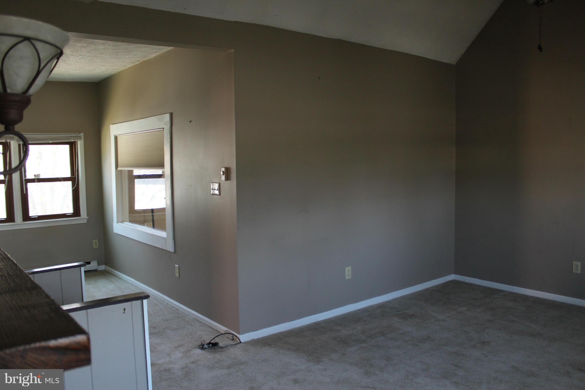 FAIRVIEW COURT - Residential