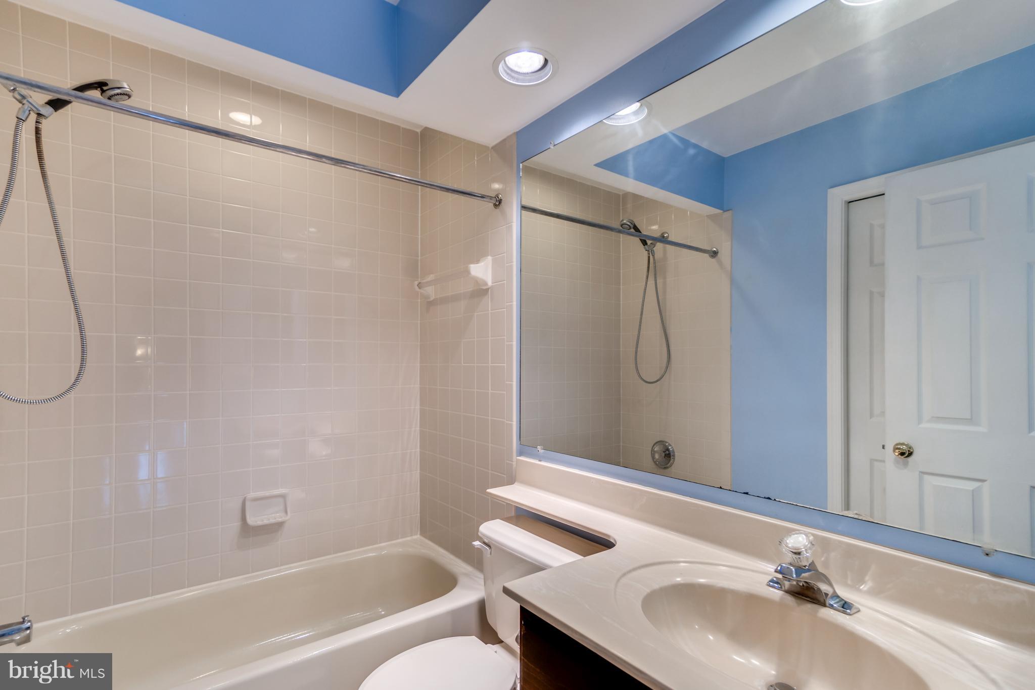 MONTCLAIR - Residential