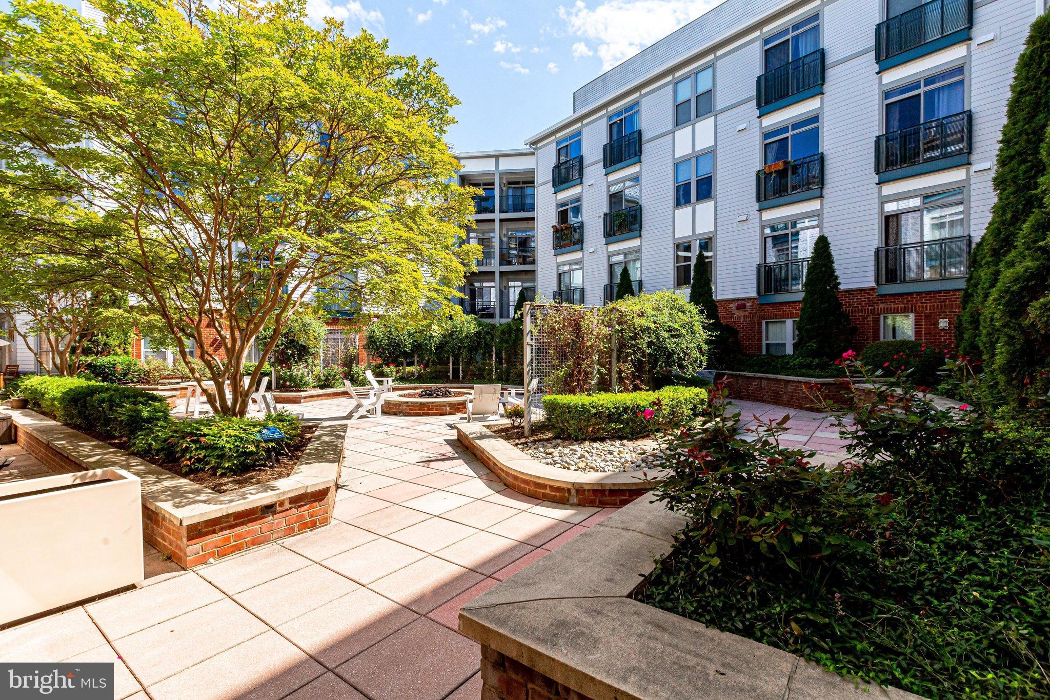 1800 WILSON - Residential Lease