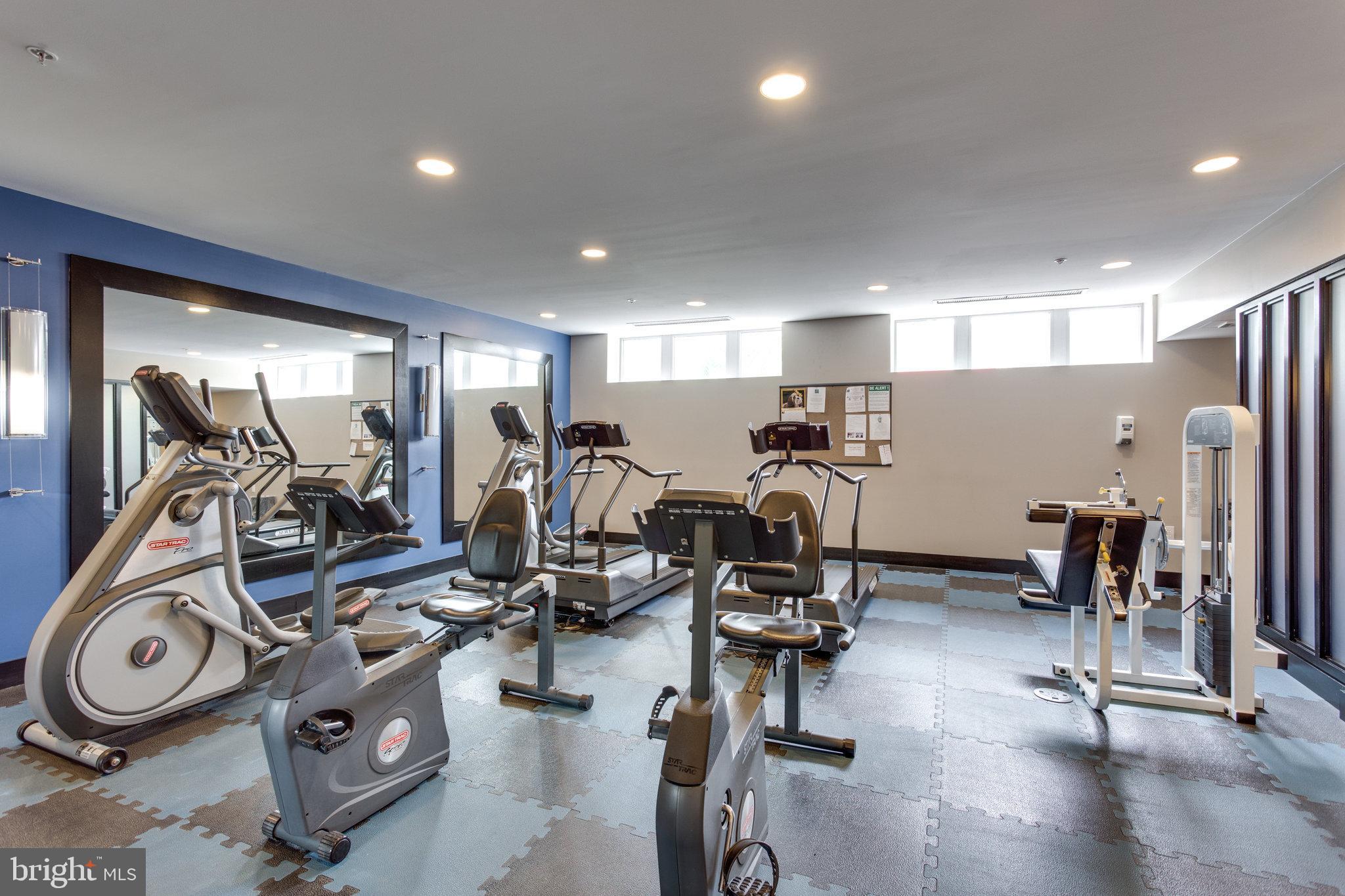 1800 WILSON - Residential Lease