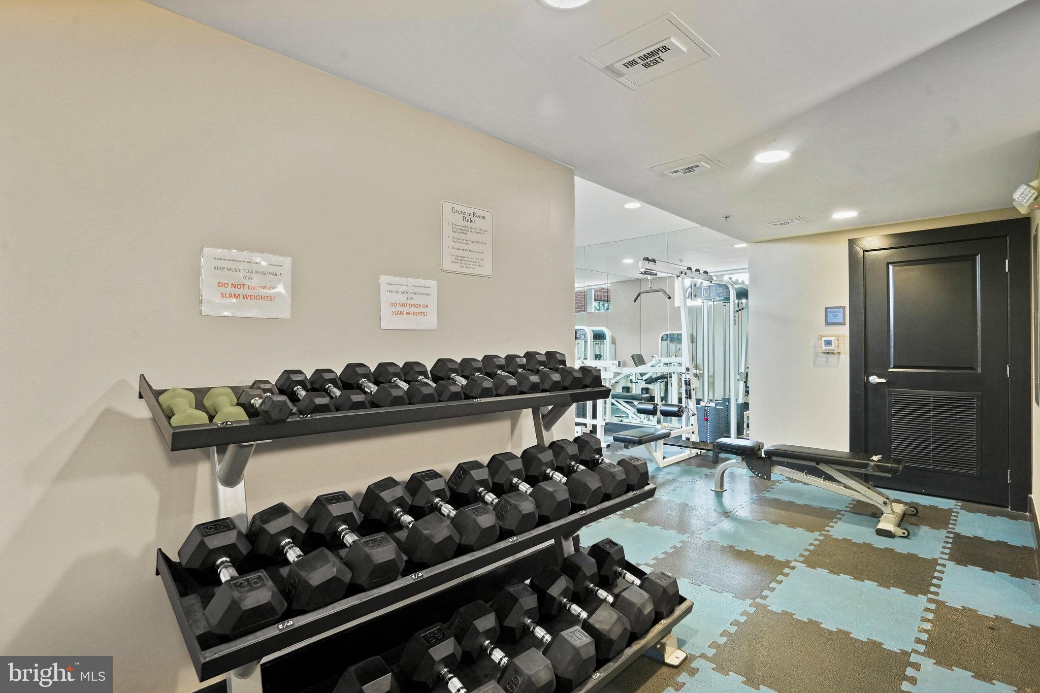 1800 WILSON - Residential Lease