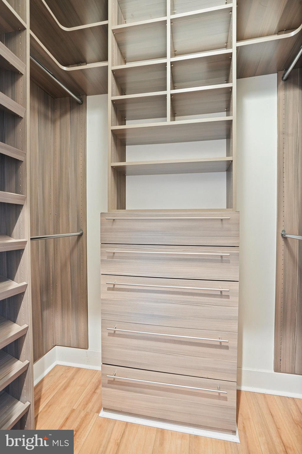 1800 WILSON - Residential Lease