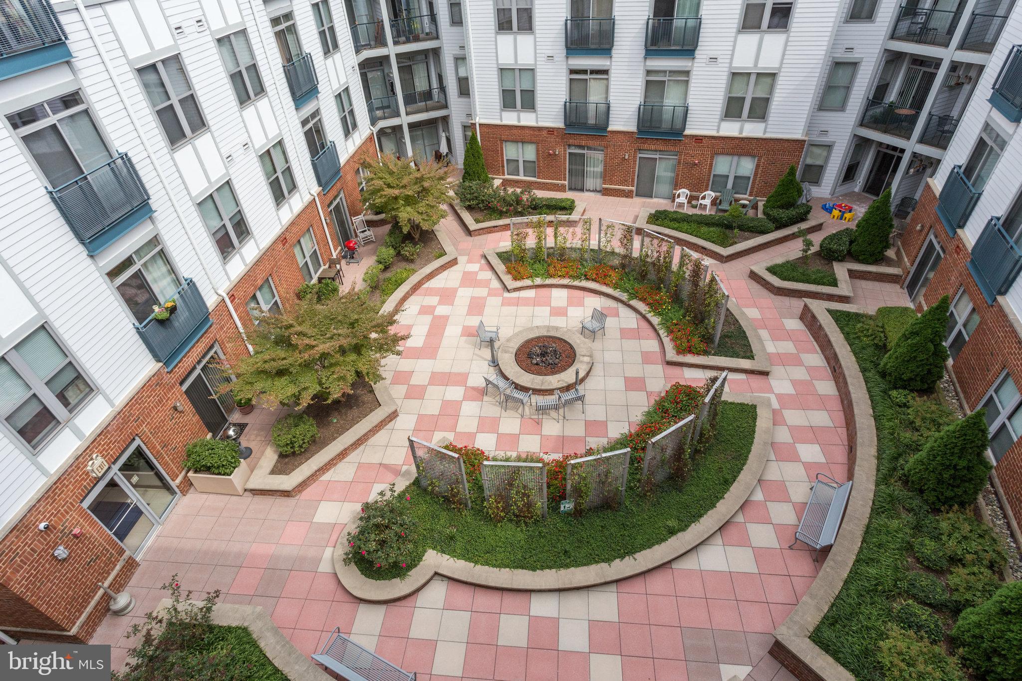 1800 WILSON - Residential Lease