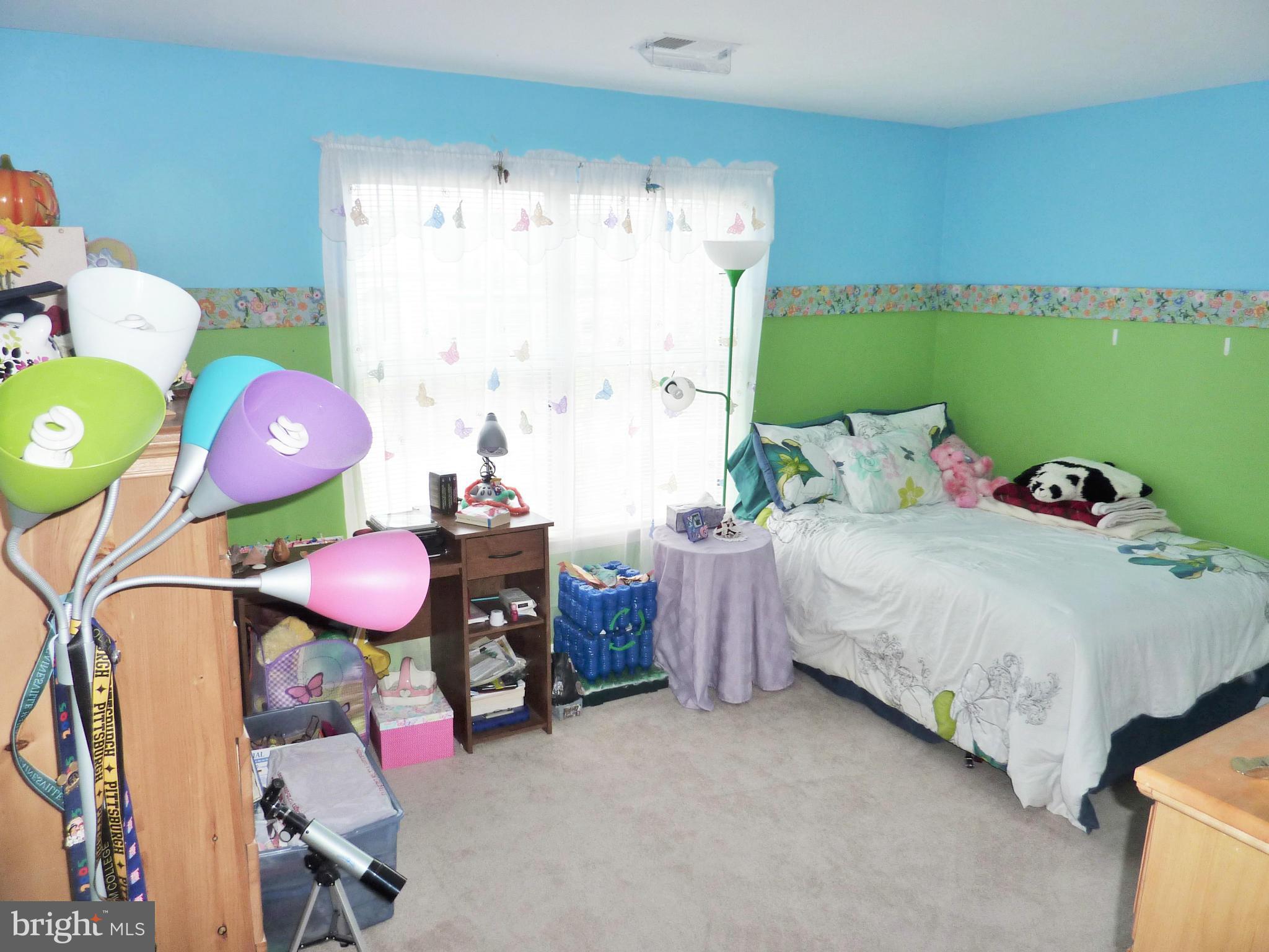 PINEBOROUGH ESTATES - Residential