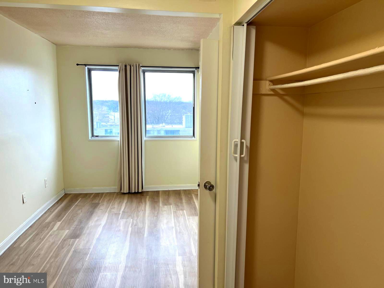 PRESIDENTIAL TOWERS - Residential Lease