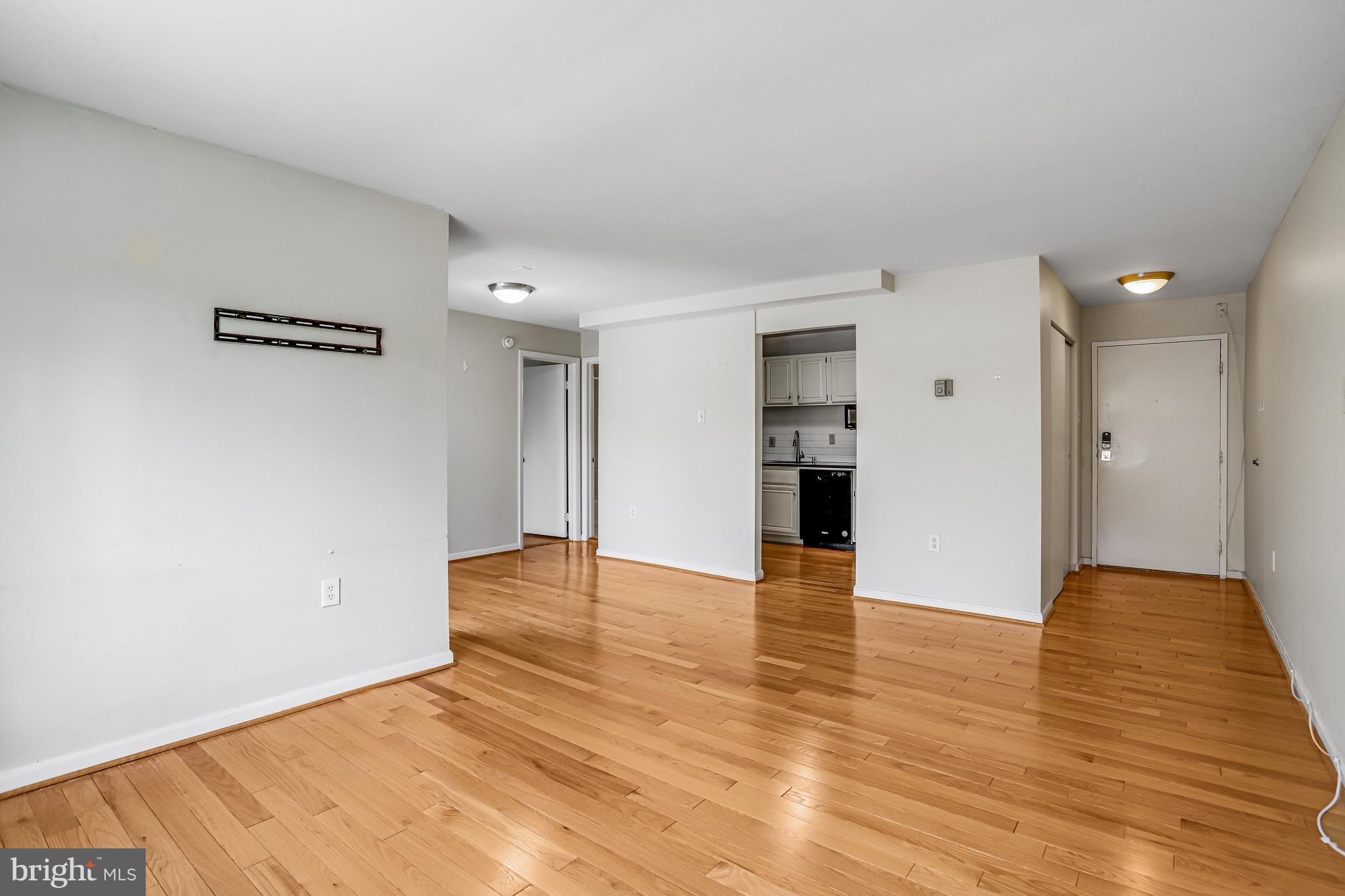 4555 MACARTHUR BOULEVARD NW 103