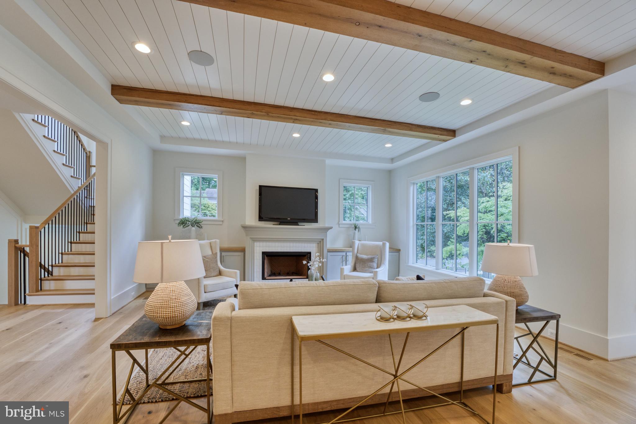 CHESTERBROOK WOODS - Residential