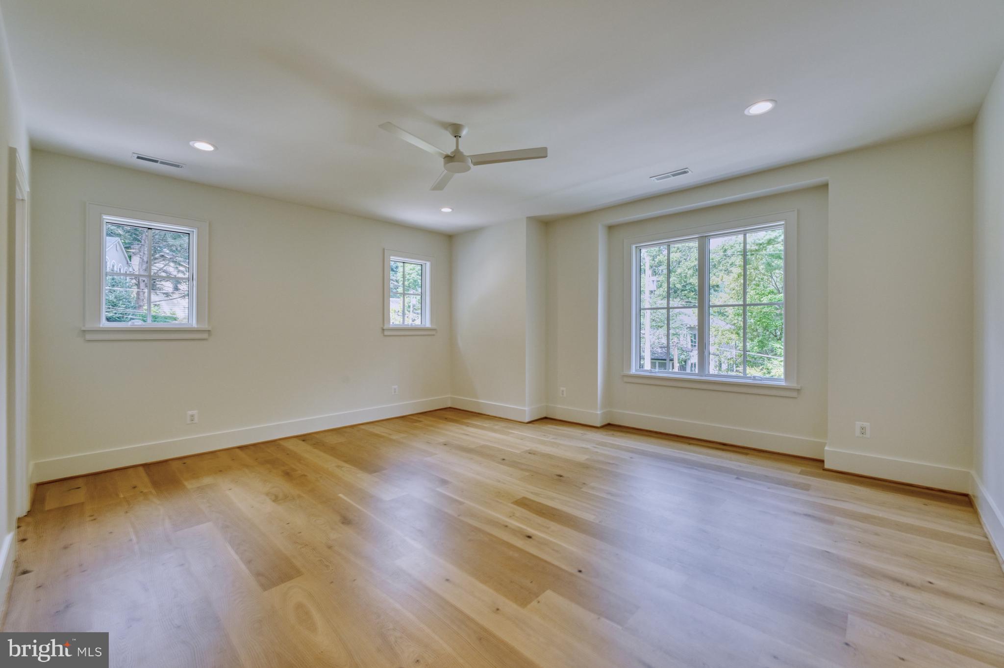 CHESTERBROOK WOODS - Residential