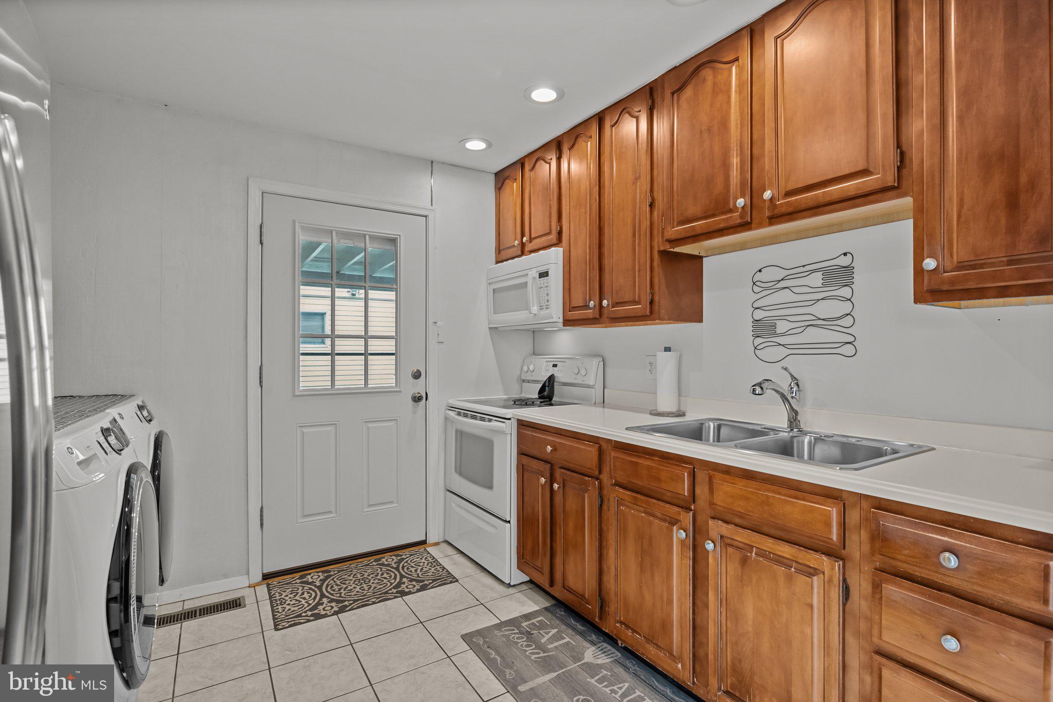 FAIRLESS HILLS - Residential