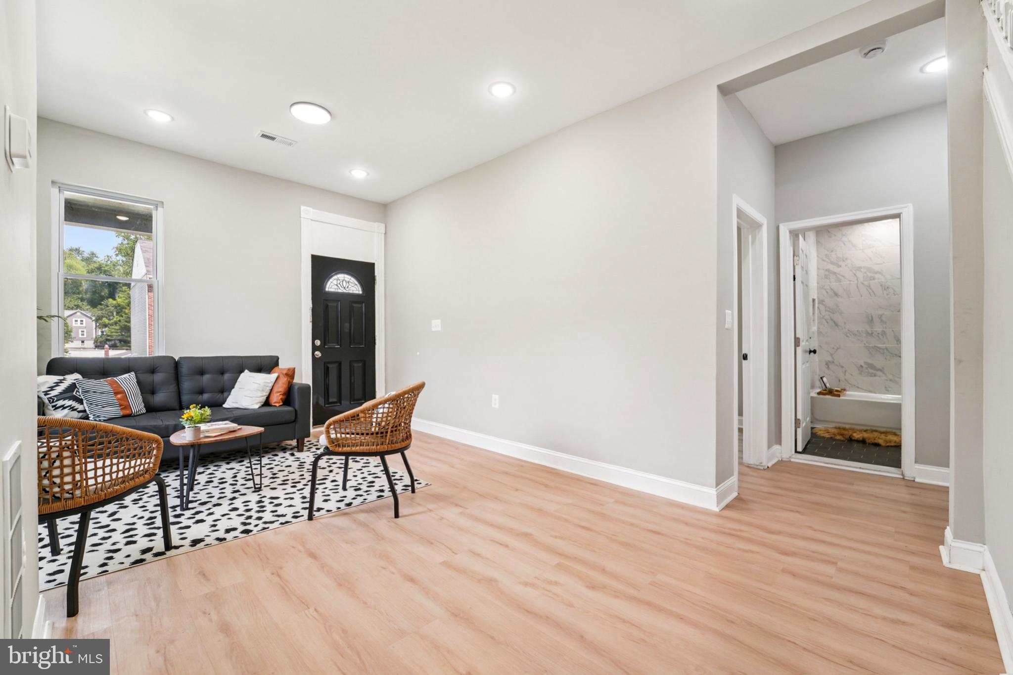 GARDENVILLE - Residential