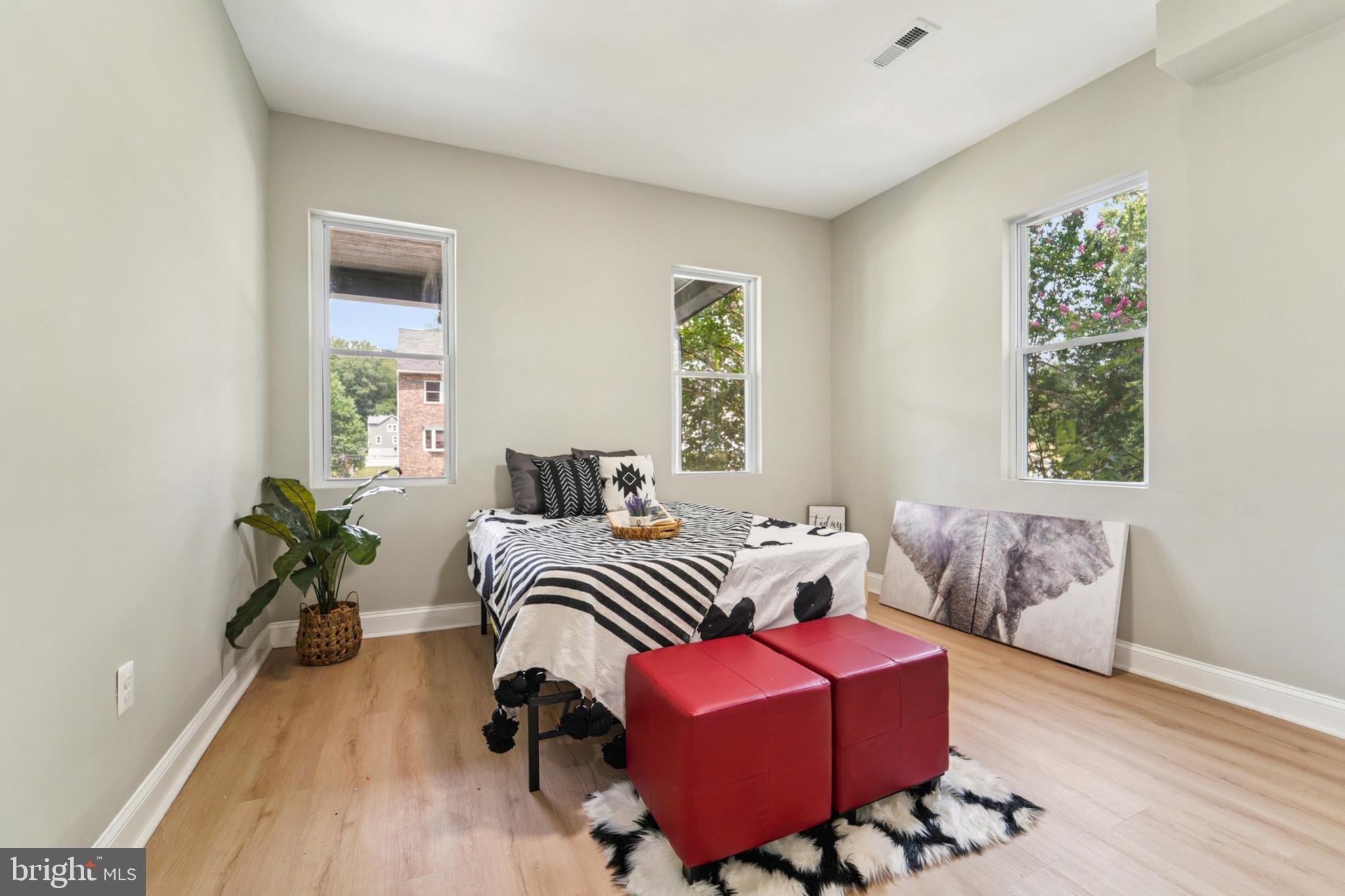 GARDENVILLE - Residential