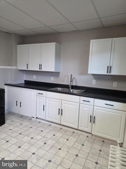 Townhouse For Rent - 102 E Oak Street<br/> Schuylkill County, FRACKVILLE, PA 17931