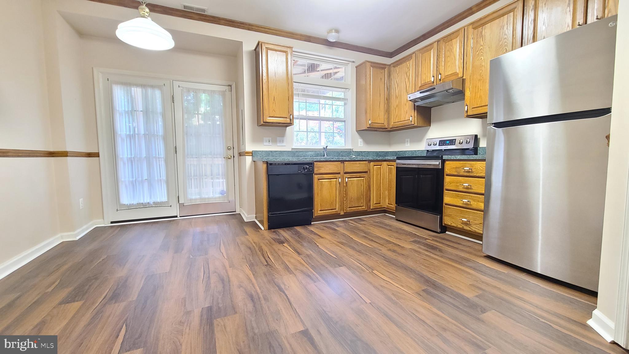 PARK CENTER - Residential Lease