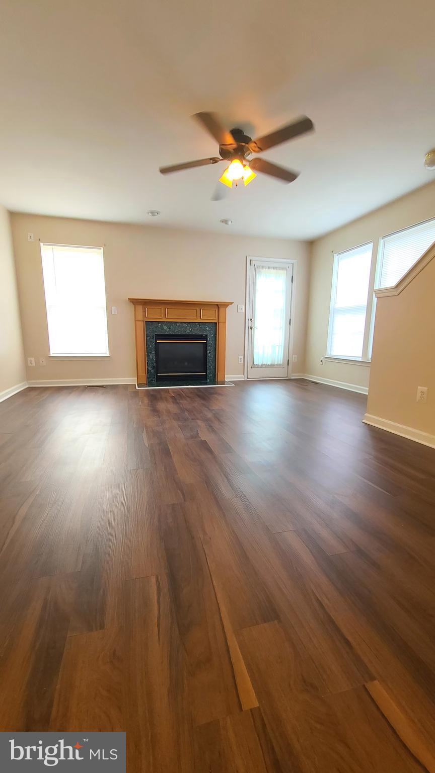 PARK CENTER - Residential Lease