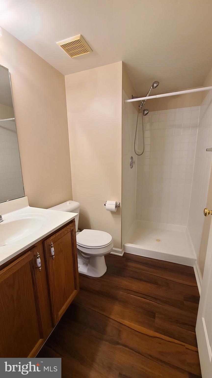 PARK CENTER - Residential Lease