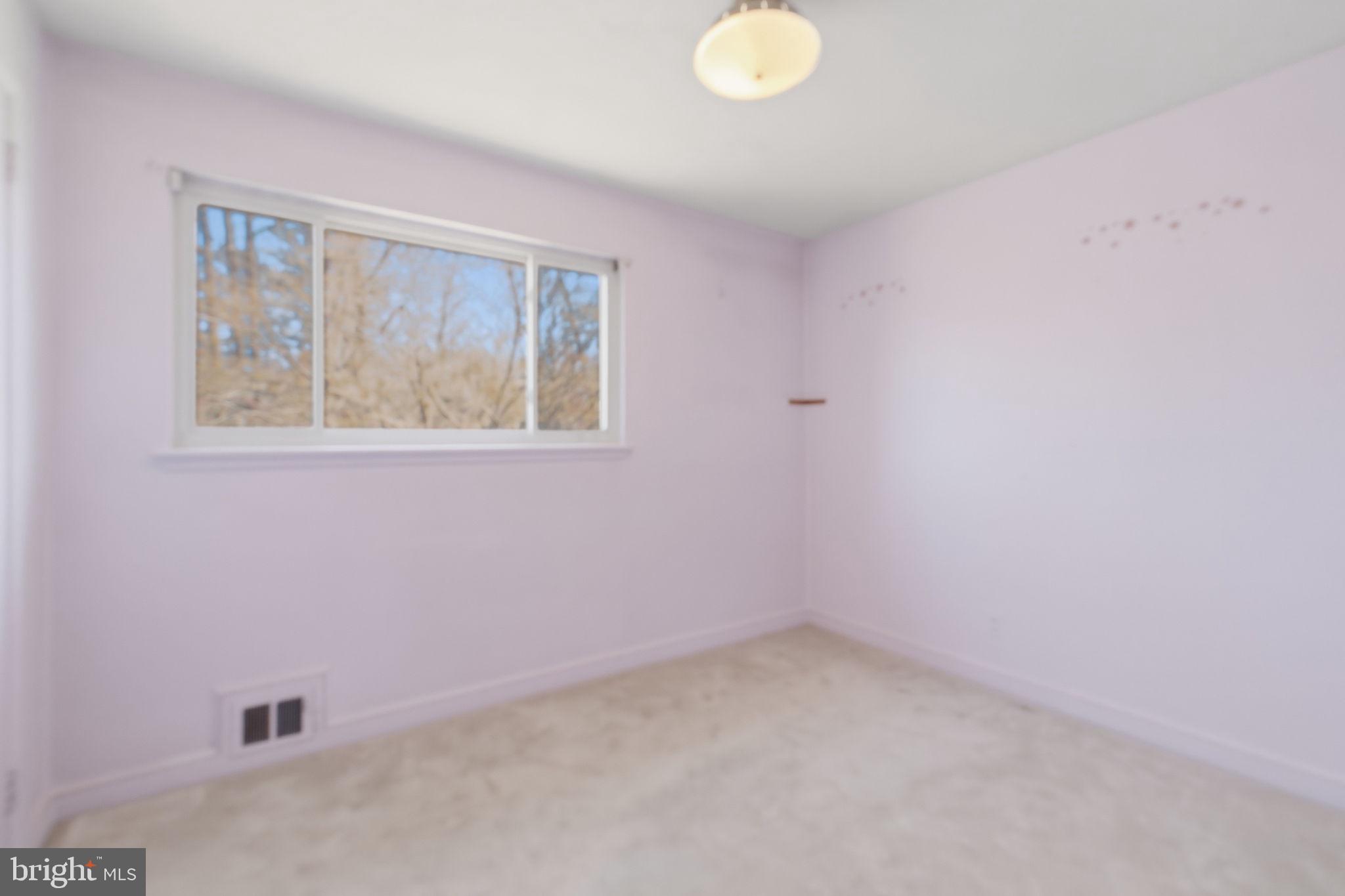 BROYHILL CREST - Residential