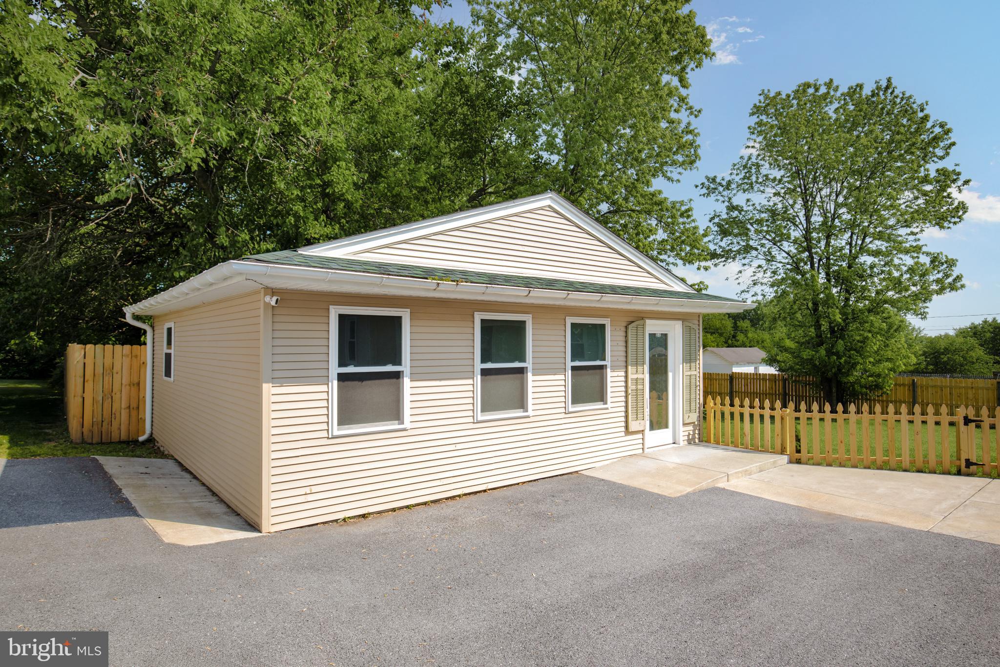 STEPHEN CITY - Commercial Sale